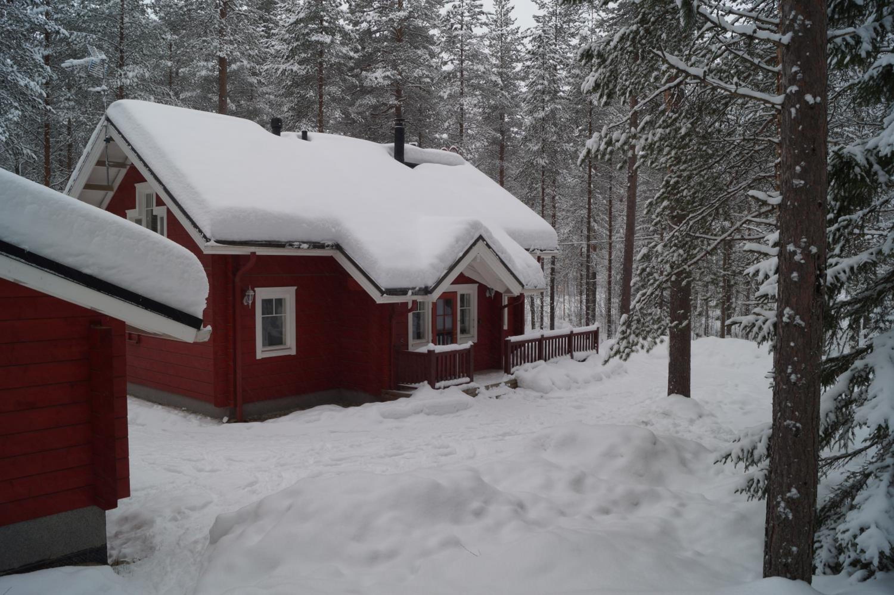 Two-Bedroom House - Photo 18