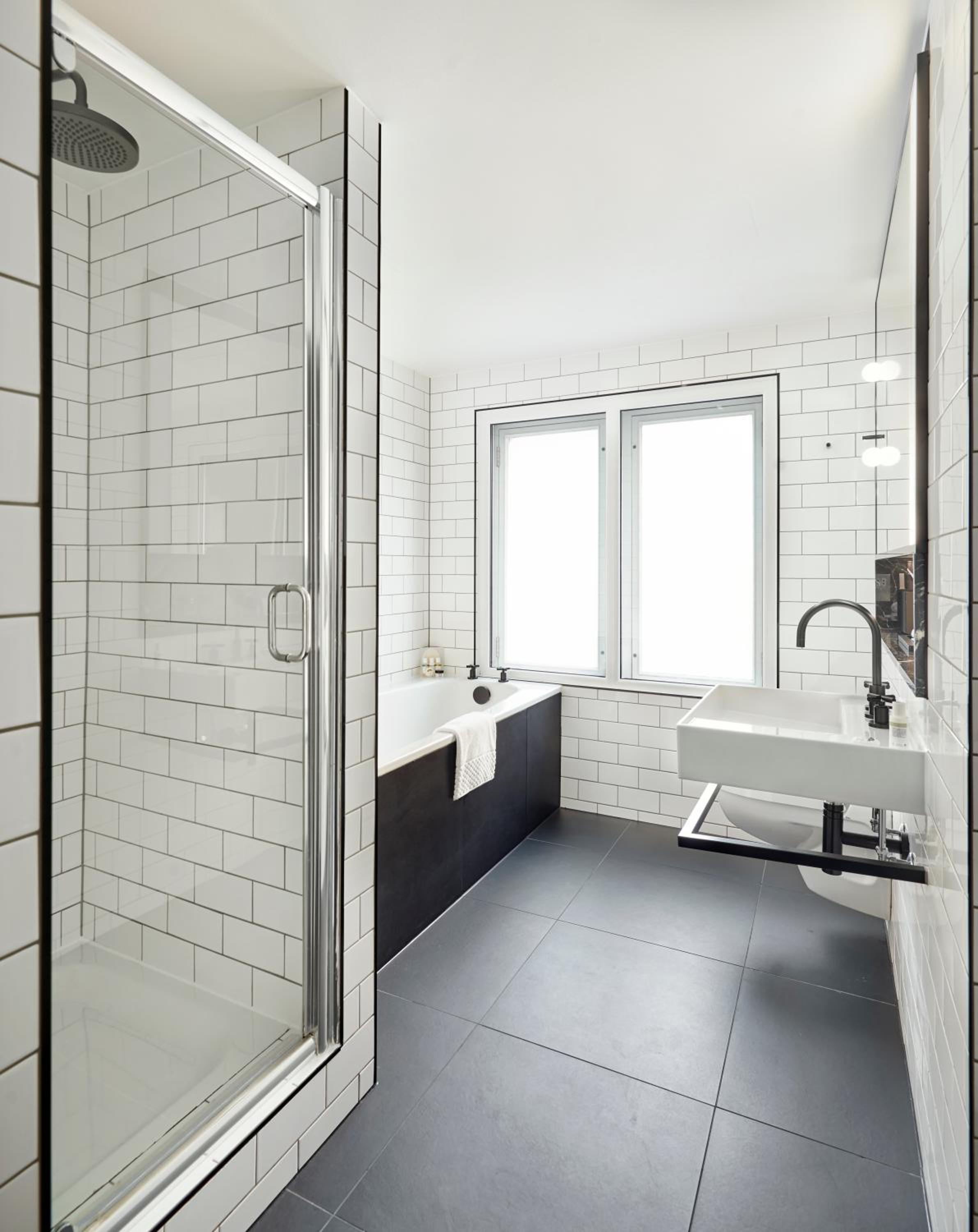 Andaz Suite