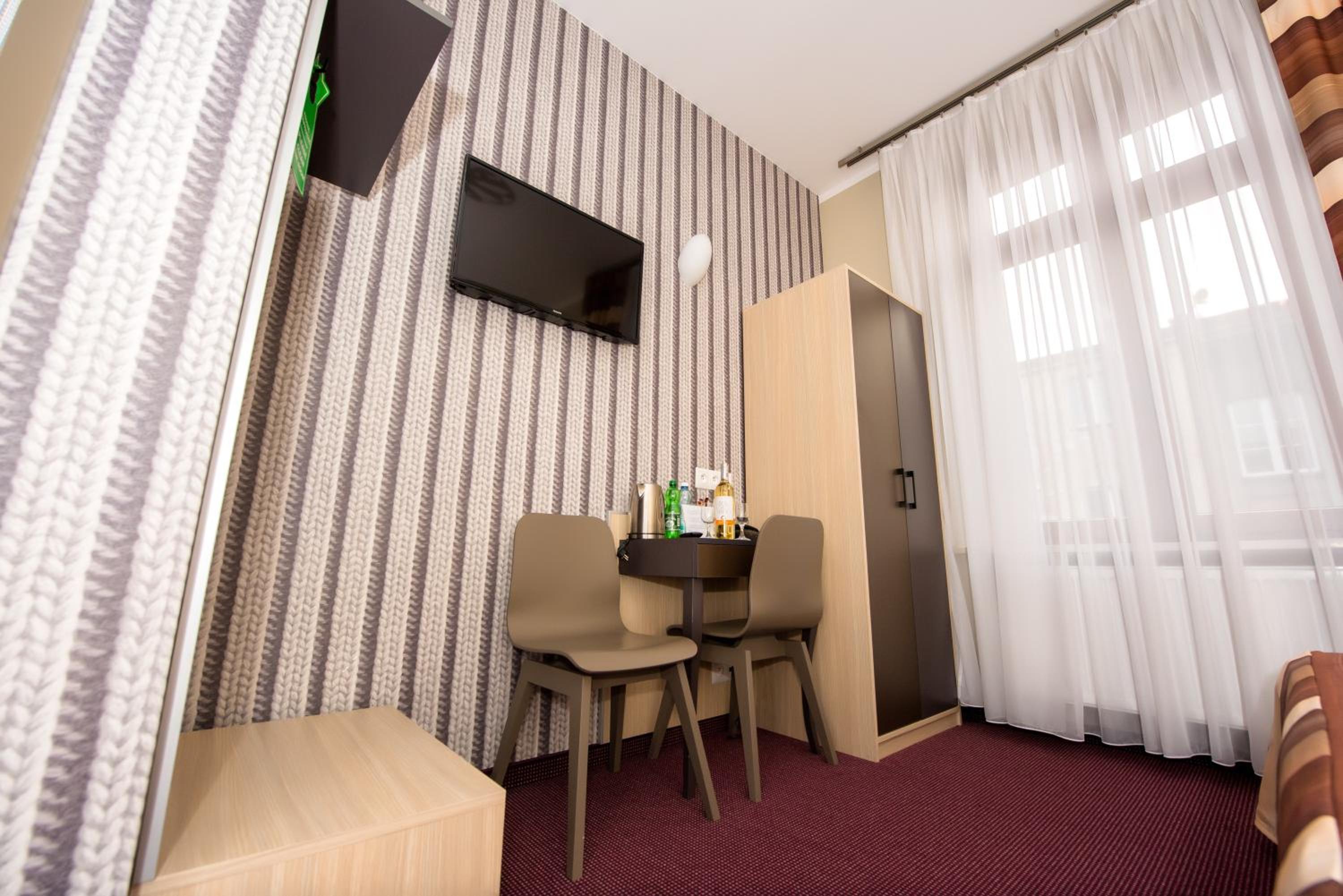 Double Room - Photo 3