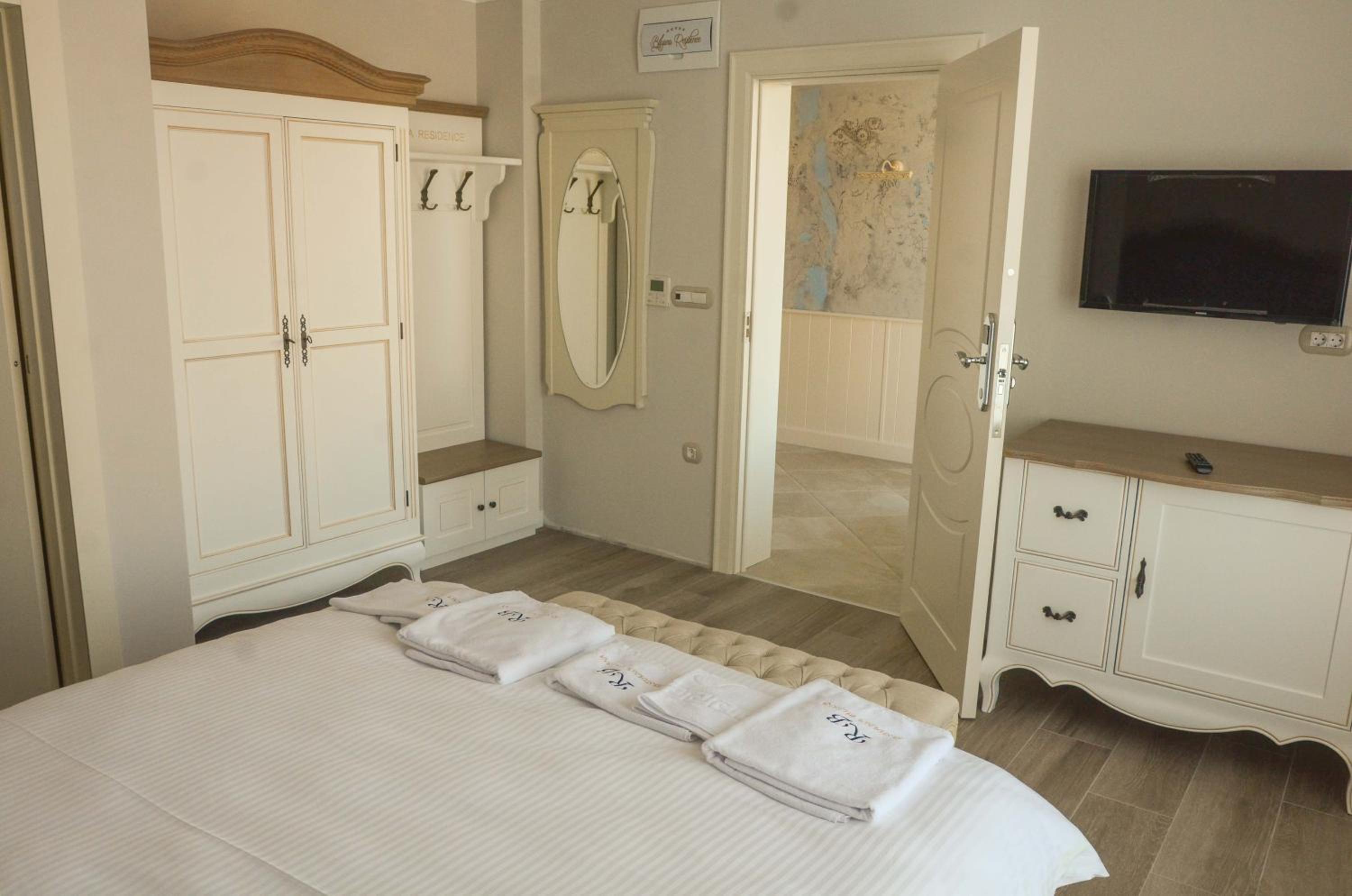 Deluxe Double Room photo 3