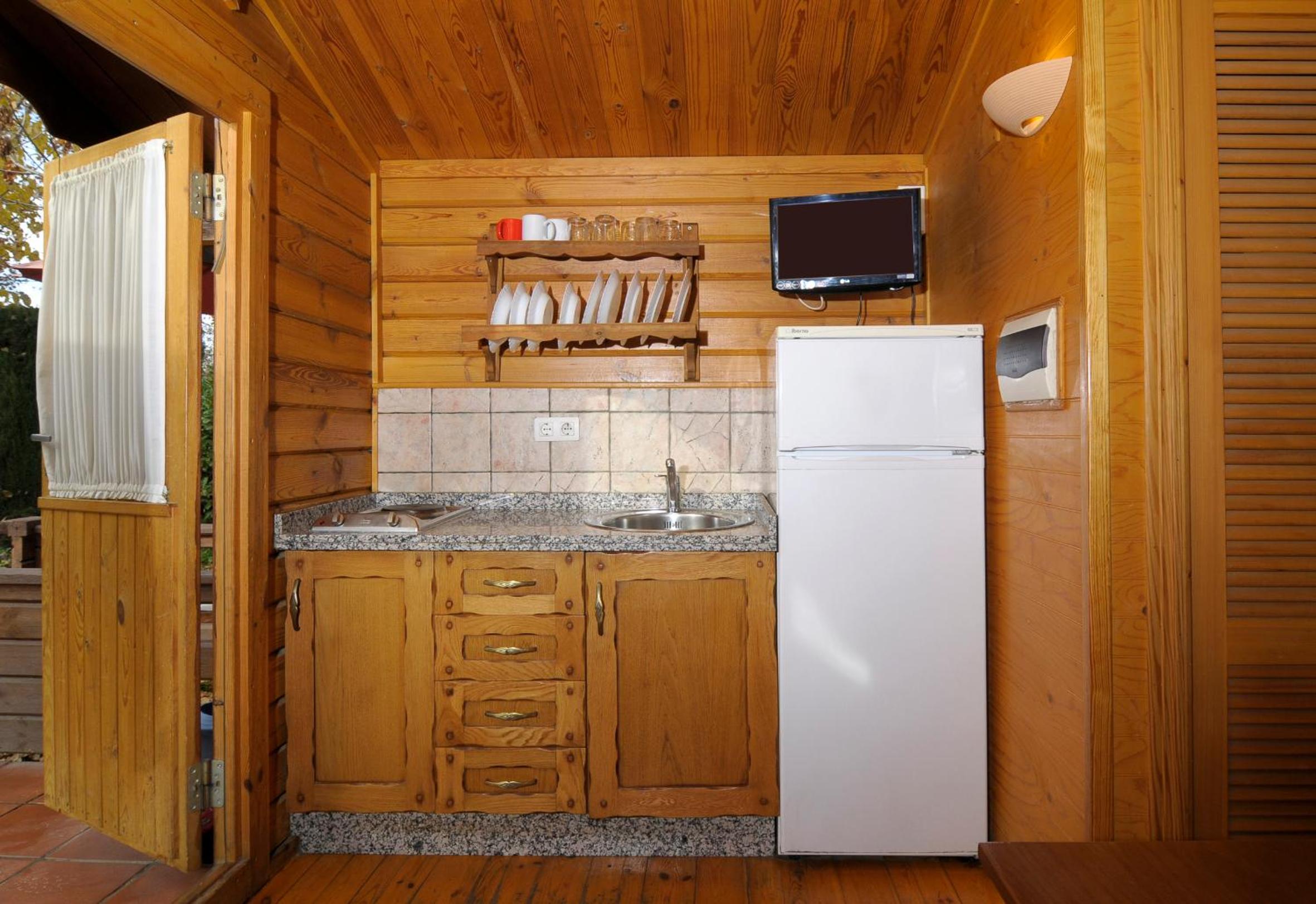 One-Bedroom Bungalow (4 Adults) photo 3