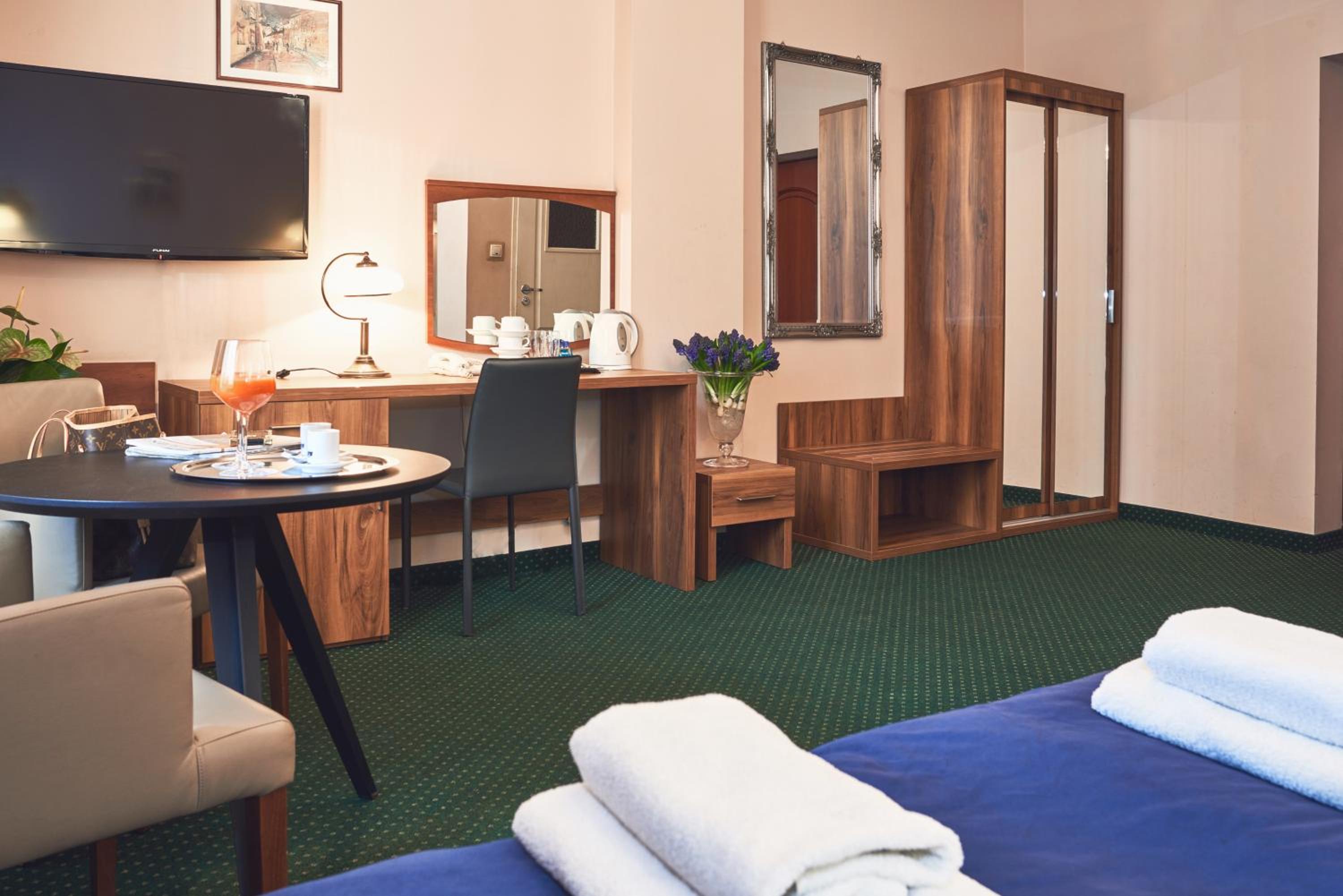 Triple Room - Photo 2