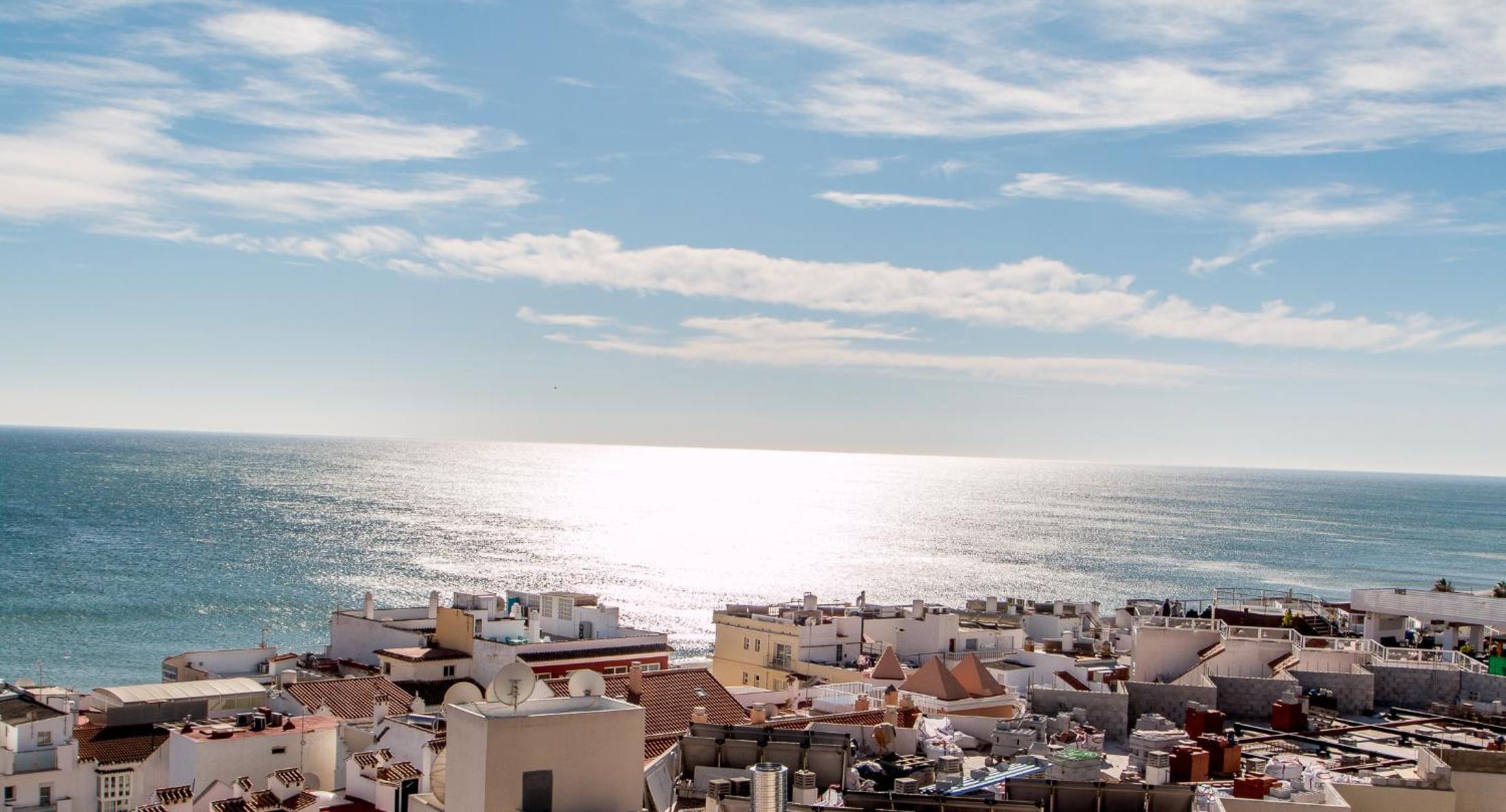 Studio with Balcony and Sea View - Photo 6