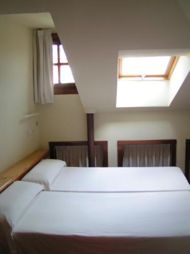 Double or Twin Room - Photo 1