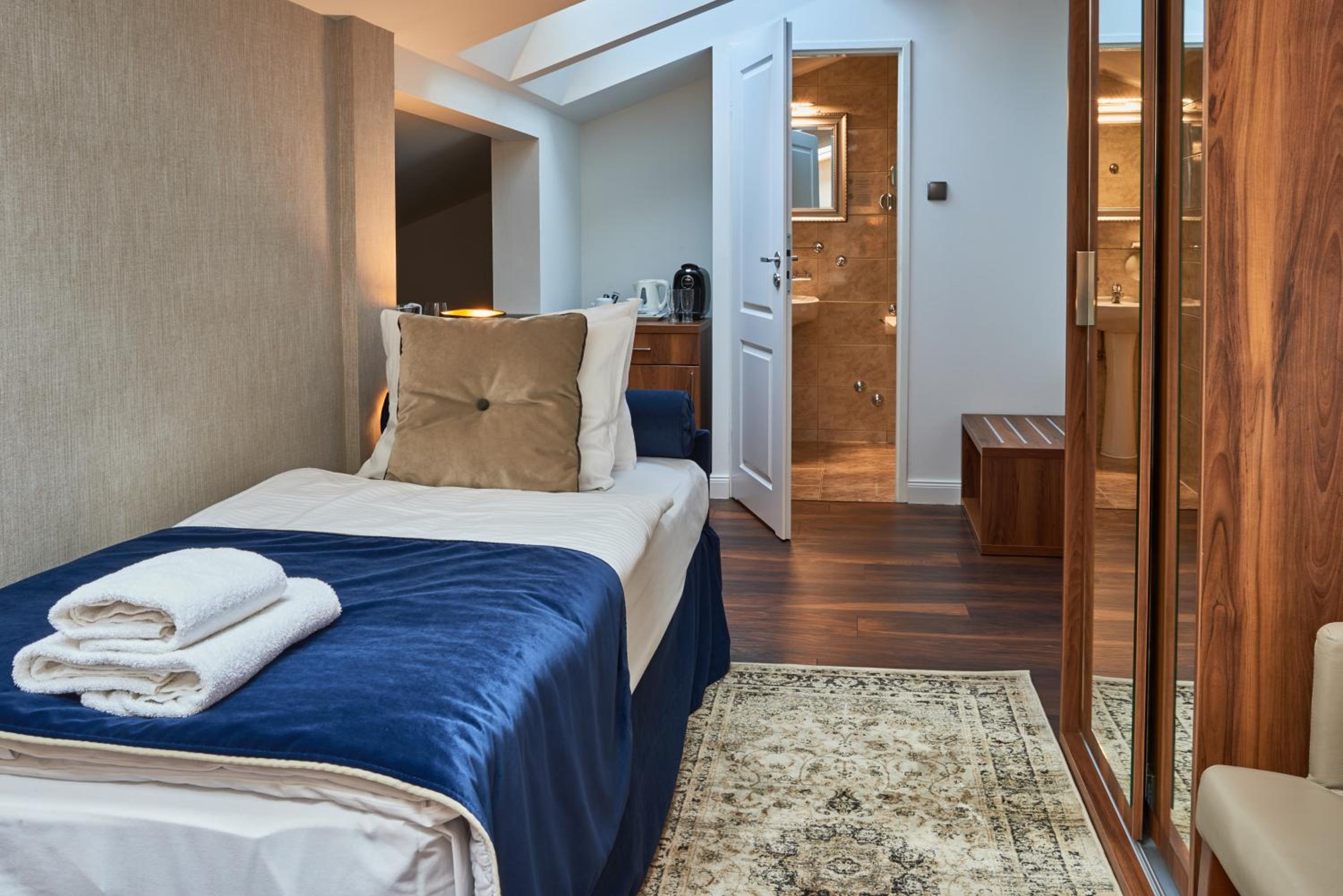 Deluxe Twin Room photo 1