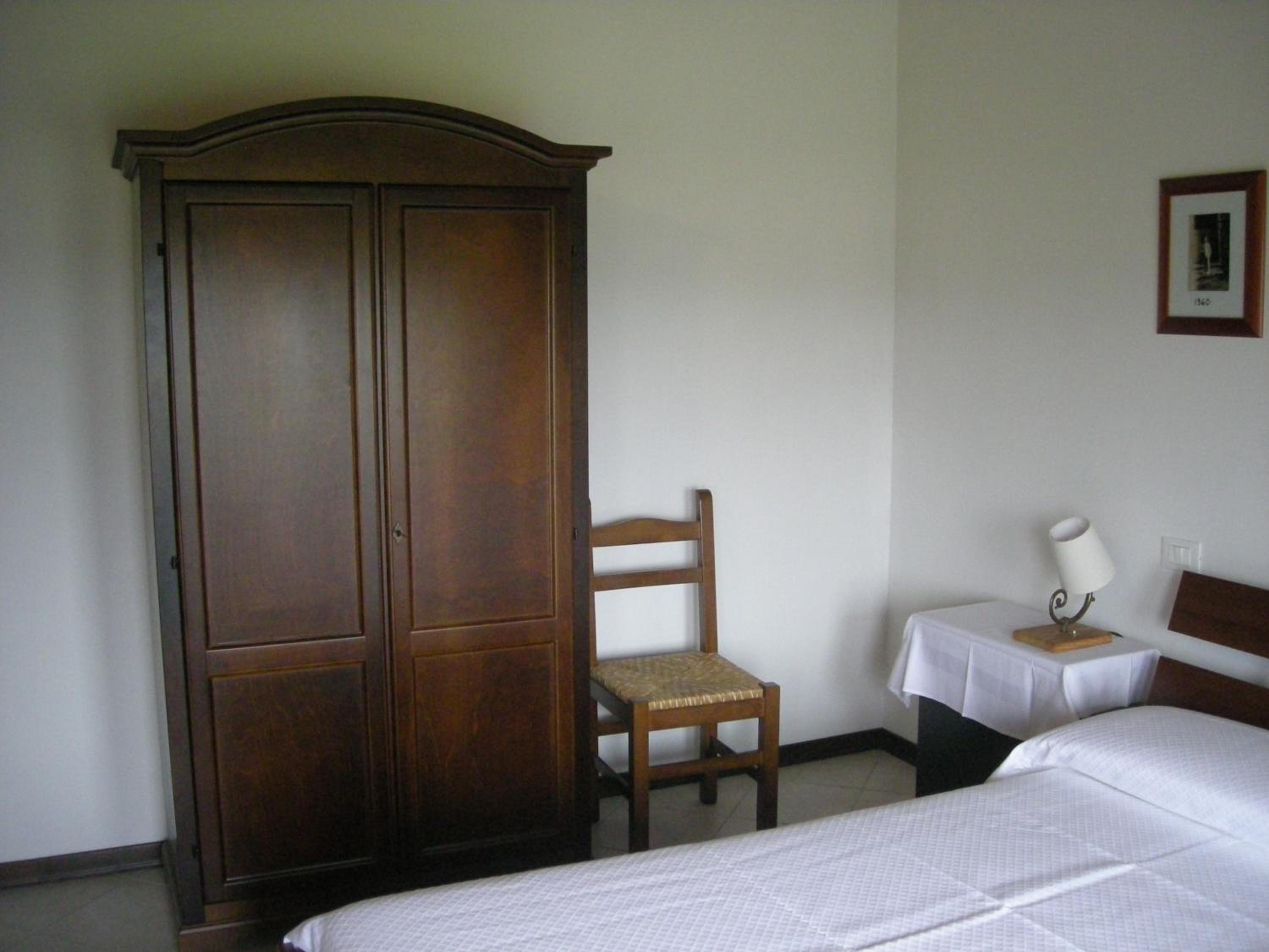 Double Room with Private Bathroom photo 1