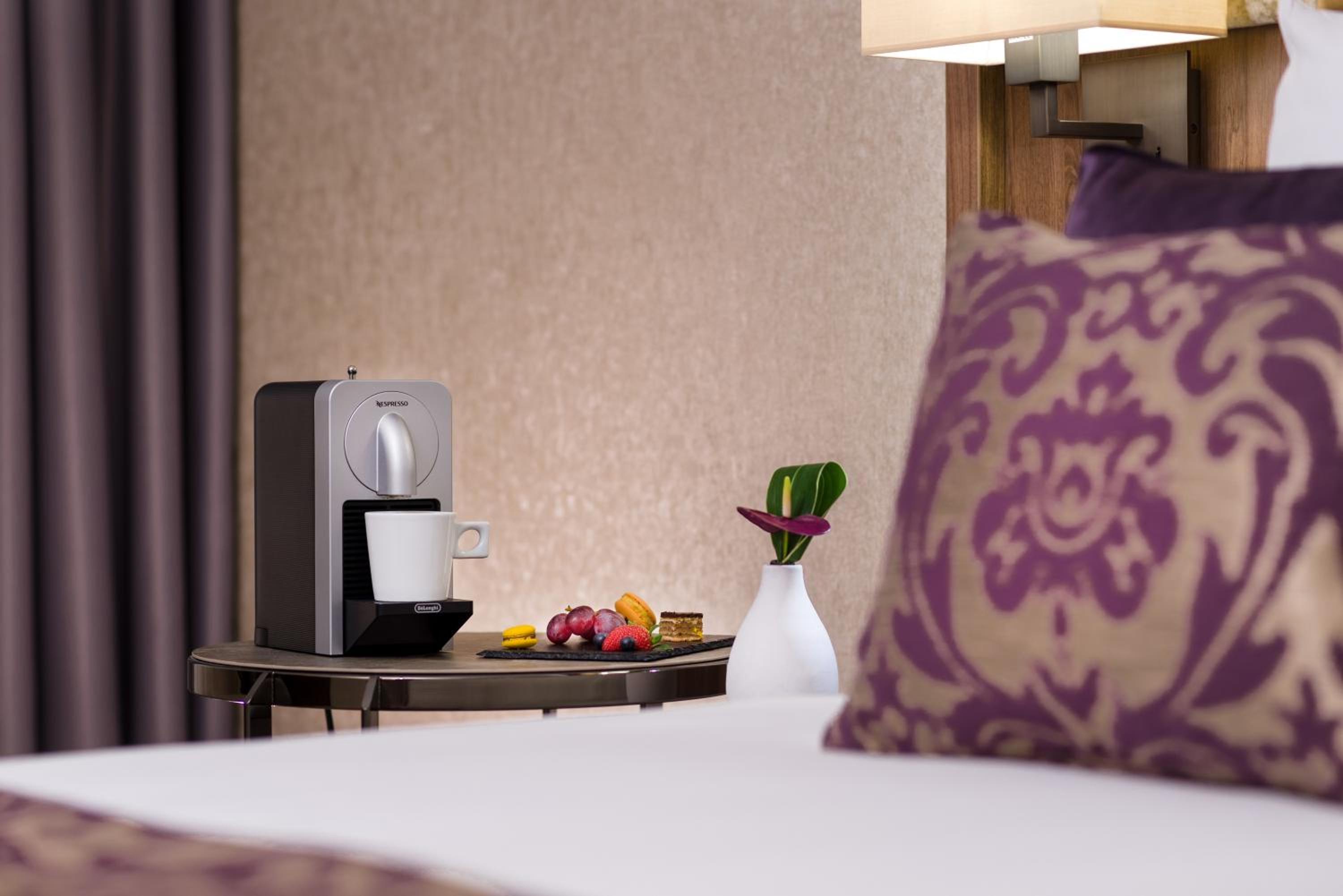 Superior Junior Suite thumbnail 6