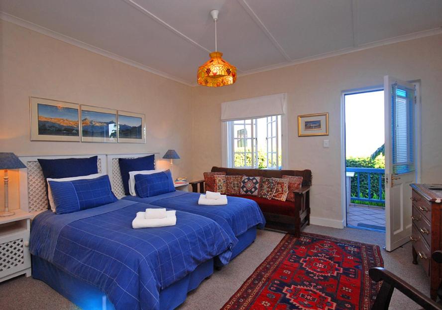 Twin Room With Balcony Or Patio photo 1