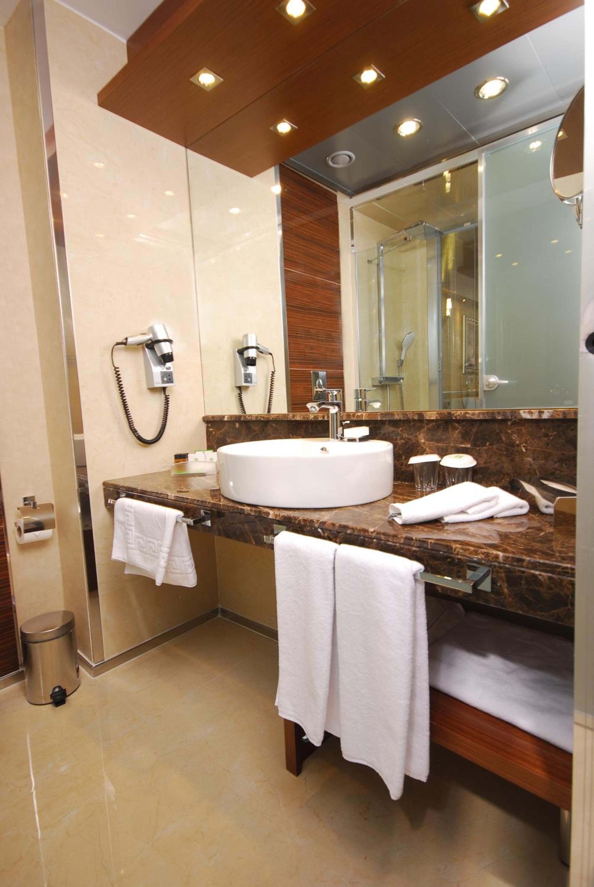 Standard Room - Photo 6