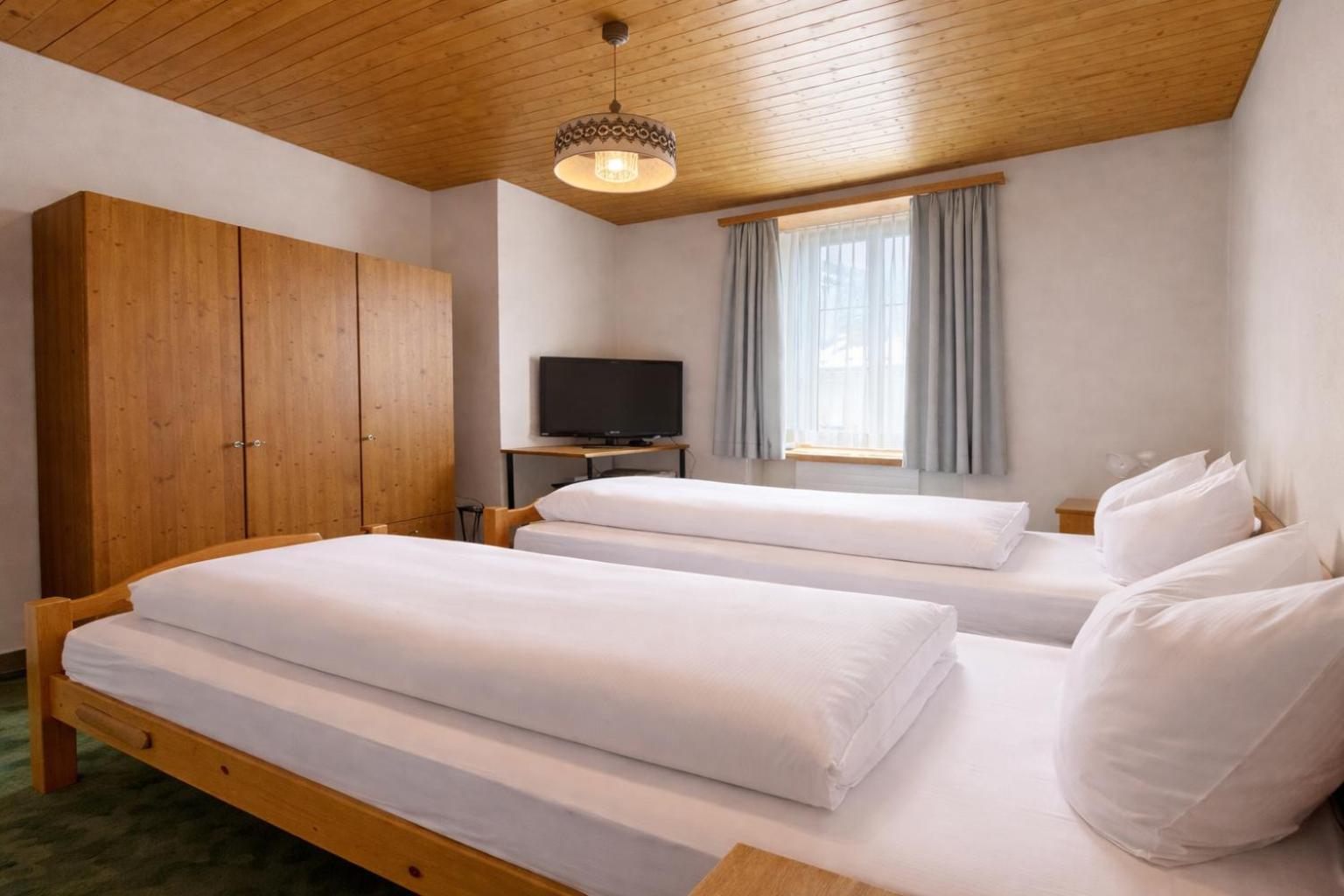 Twin Room with Shared Bathroom