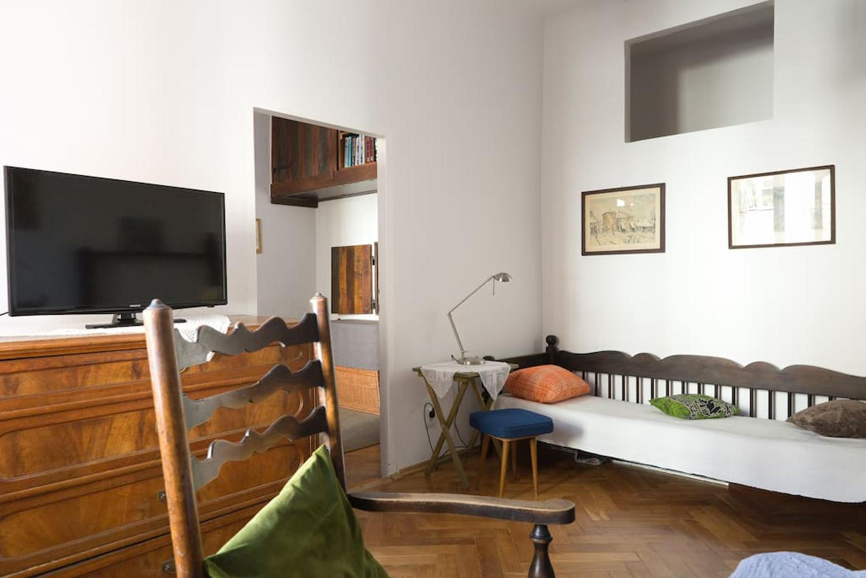 Apartment - Photo 12