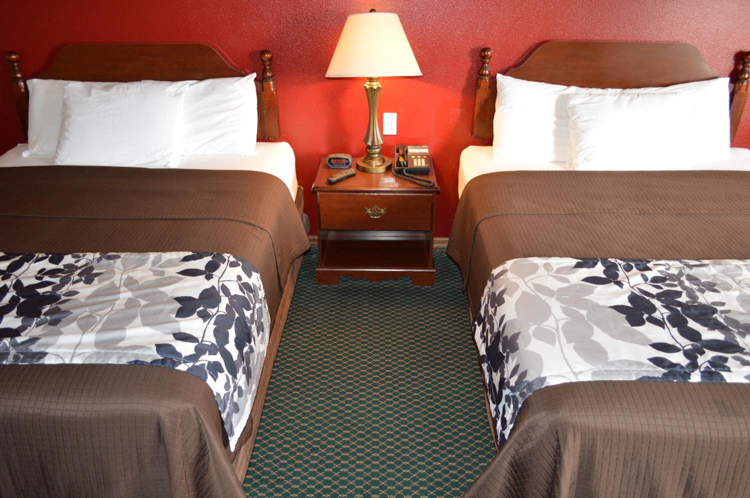 Double Room with Two Double Beds - Photo 3
