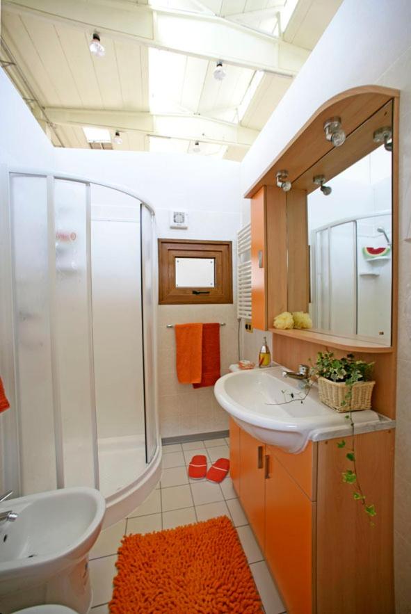 Mobile Home (5 Adults) photo 2