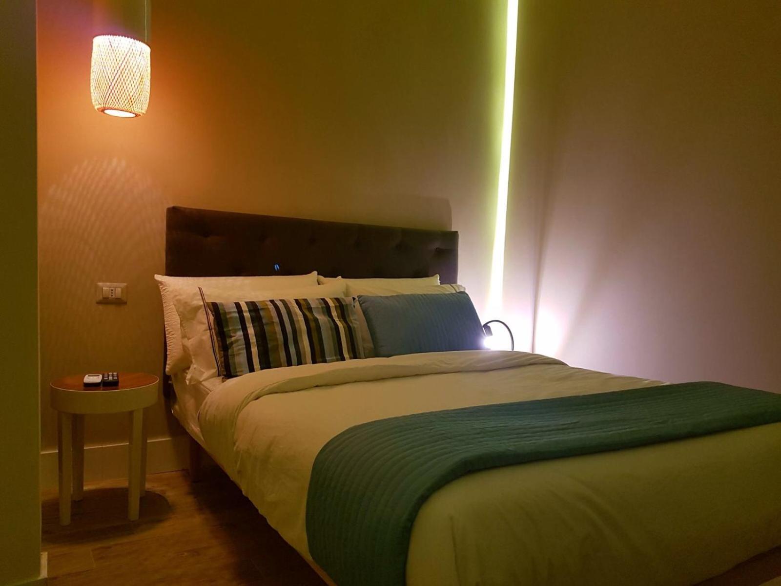 Double Room with Private Bathroom and Balcony