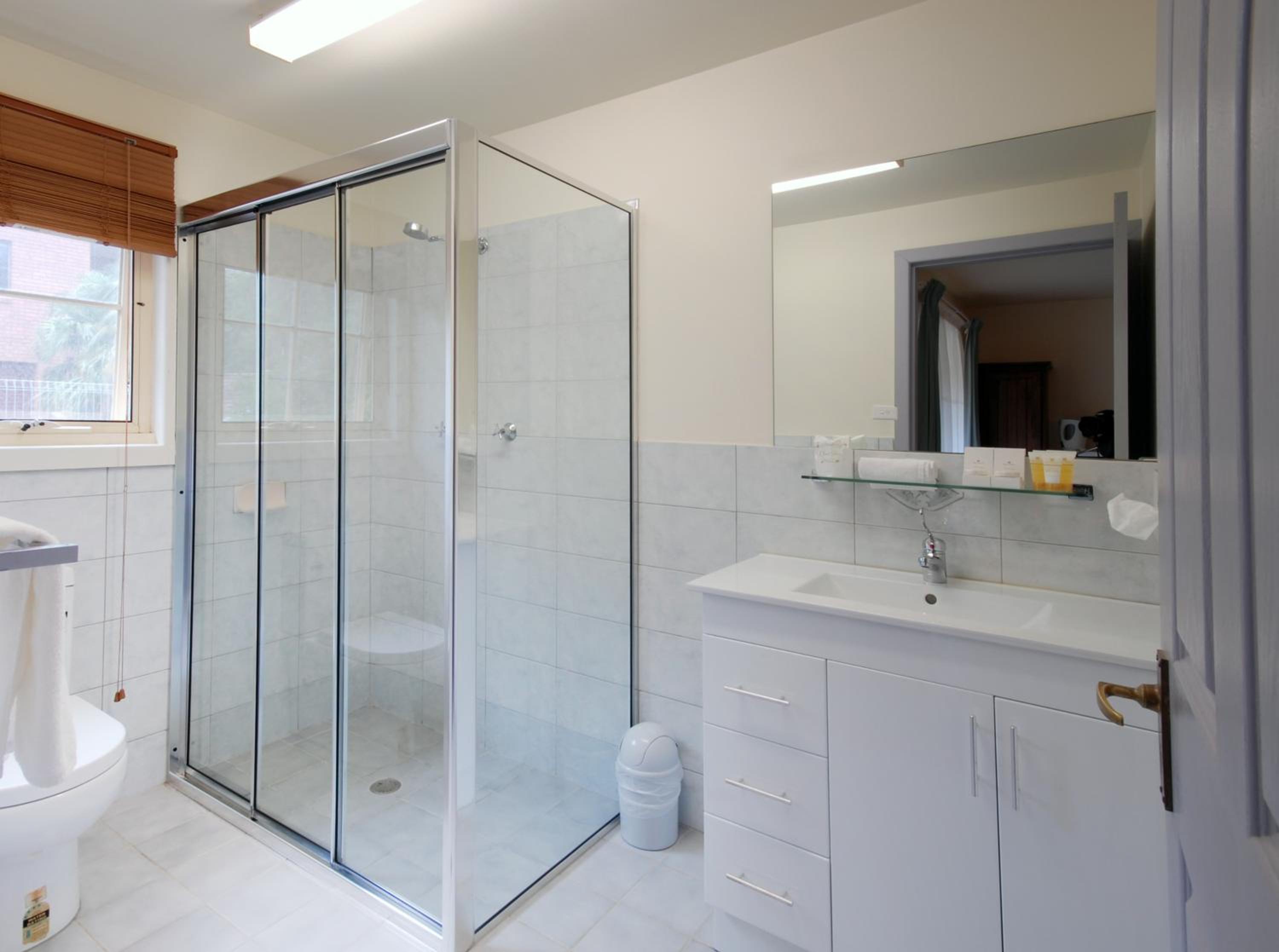 Double or Twin Room with Balcony photo 3