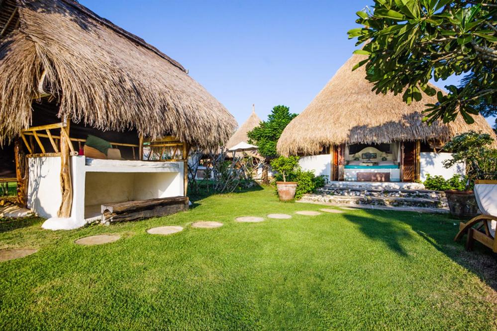 Deluxe Bungalow with Garden View - Photo 6