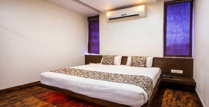 Deluxe Room - Photo 1