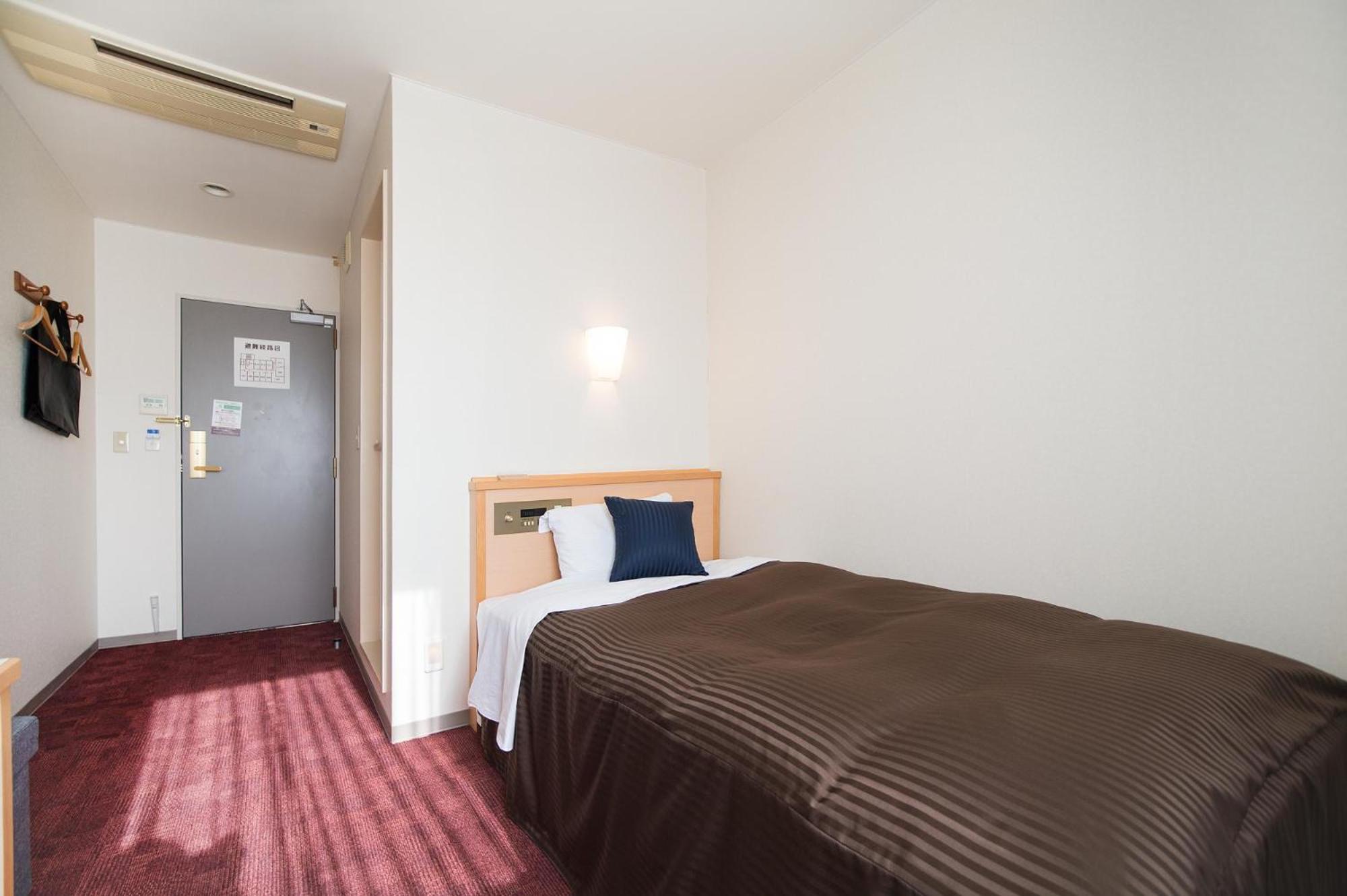 Standard Single Room with Private Bathroom photo 1