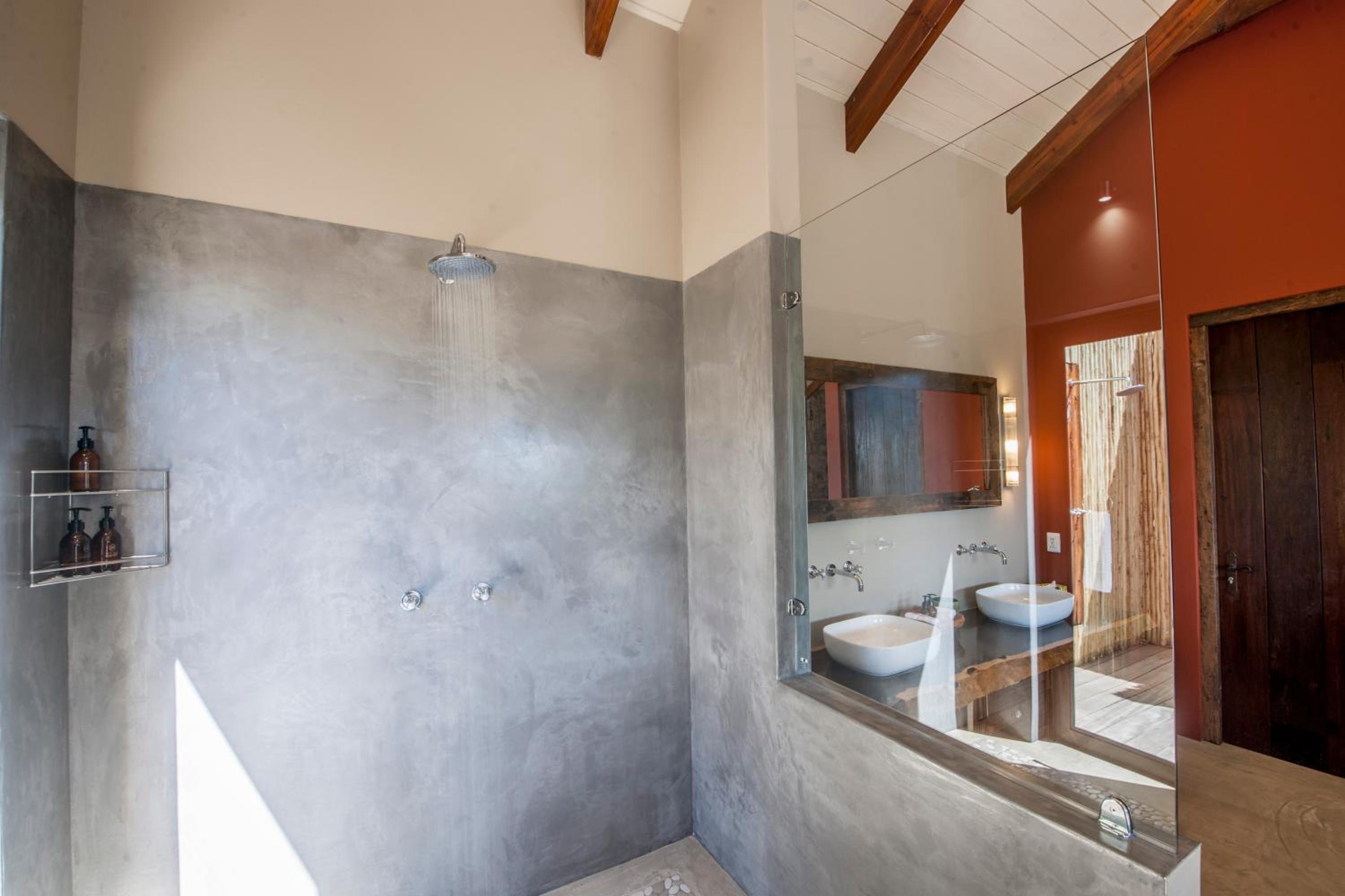 Suite With Pool View photo 3