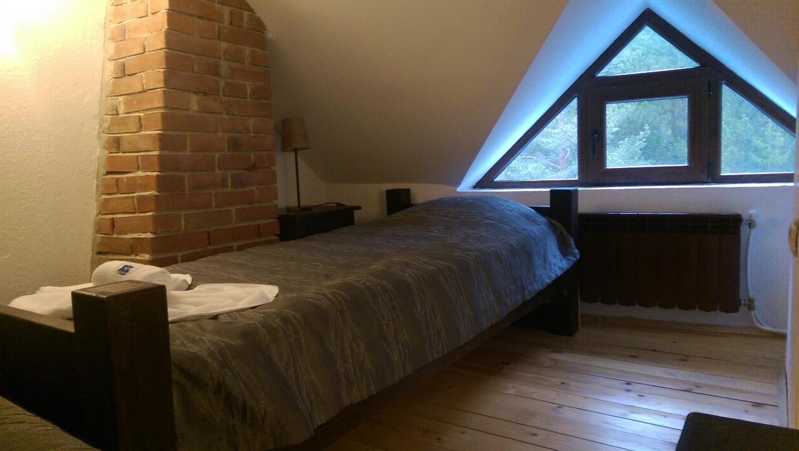Deluxe Apartment with One bedroom and Attic  - Photo 2