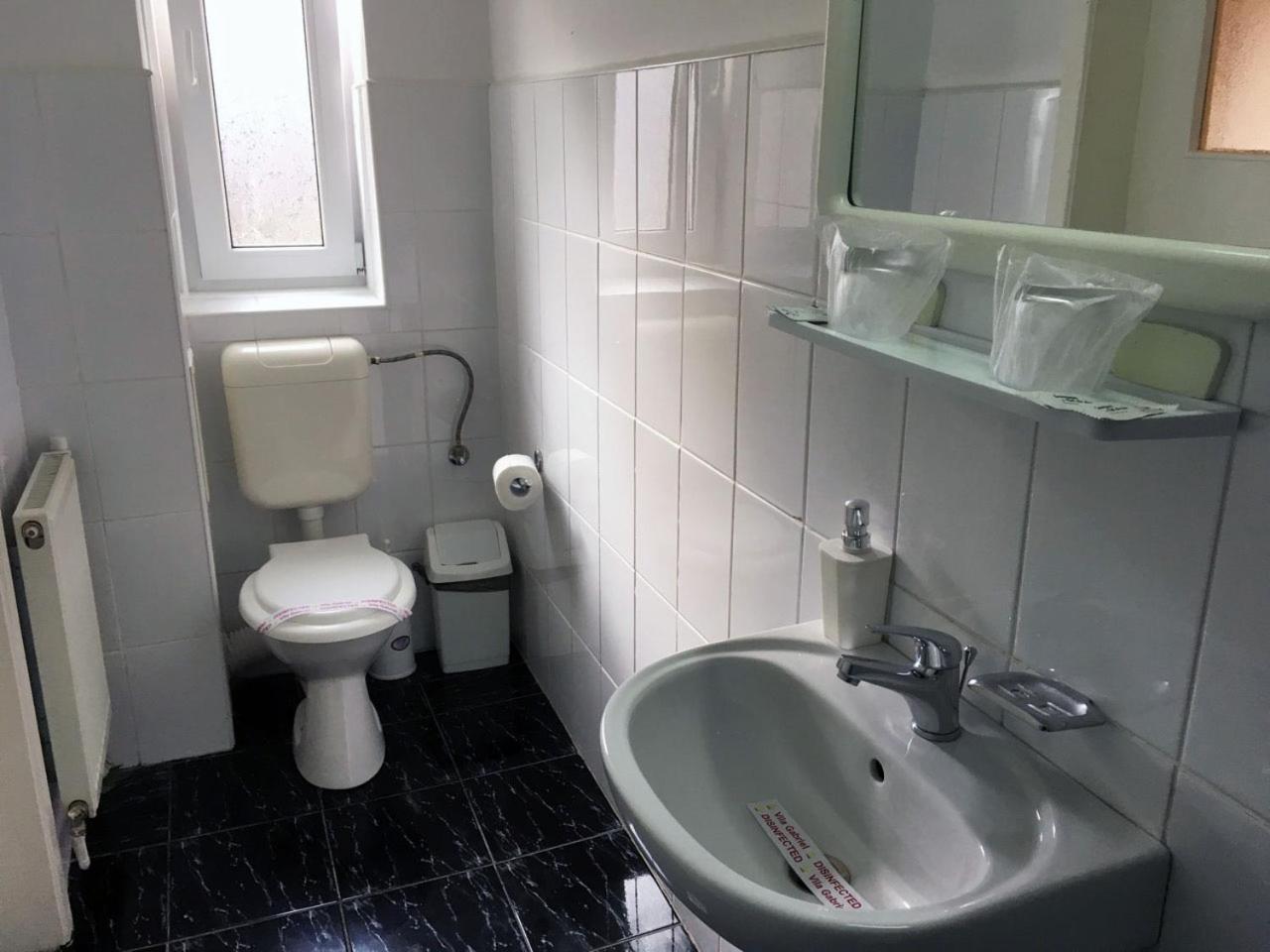 Double Room with Forest View - Photo 2