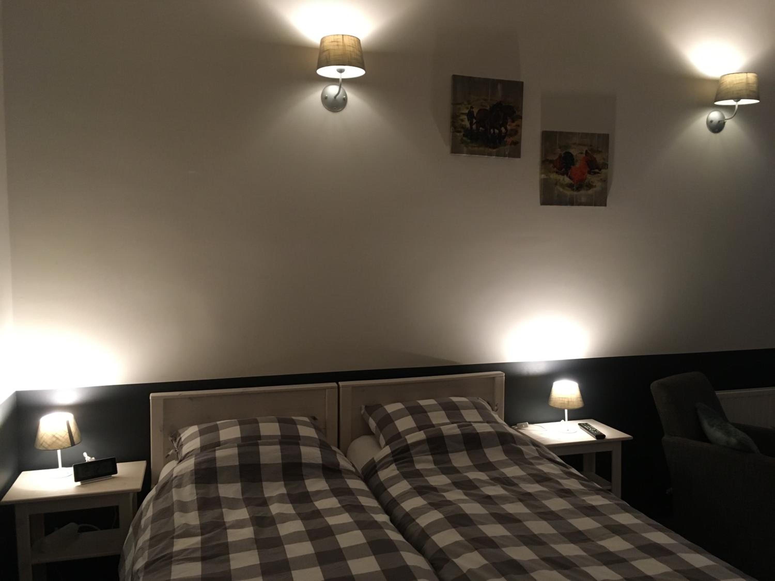 Twin Room - Photo 1