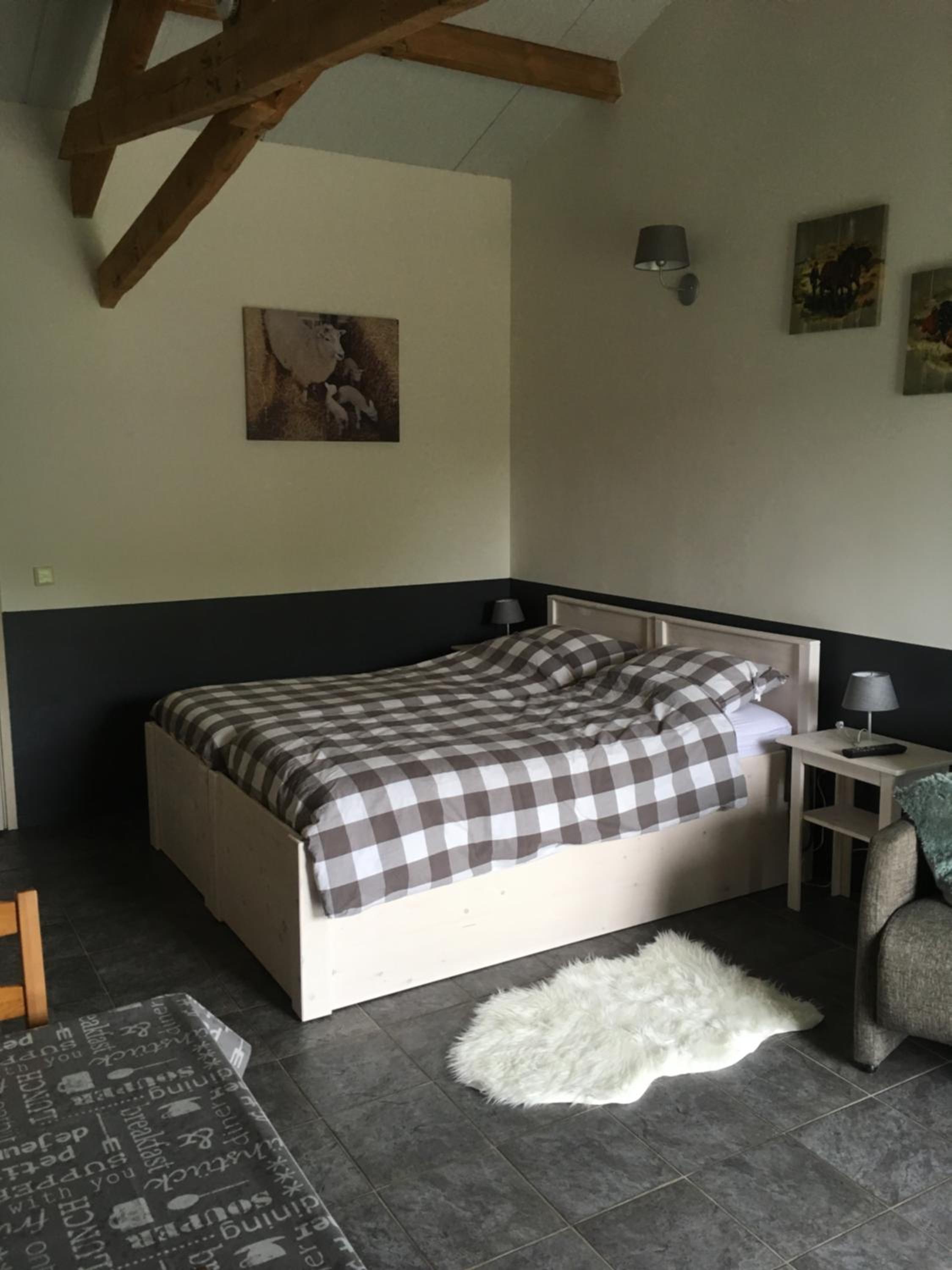 Twin Room - Photo 9