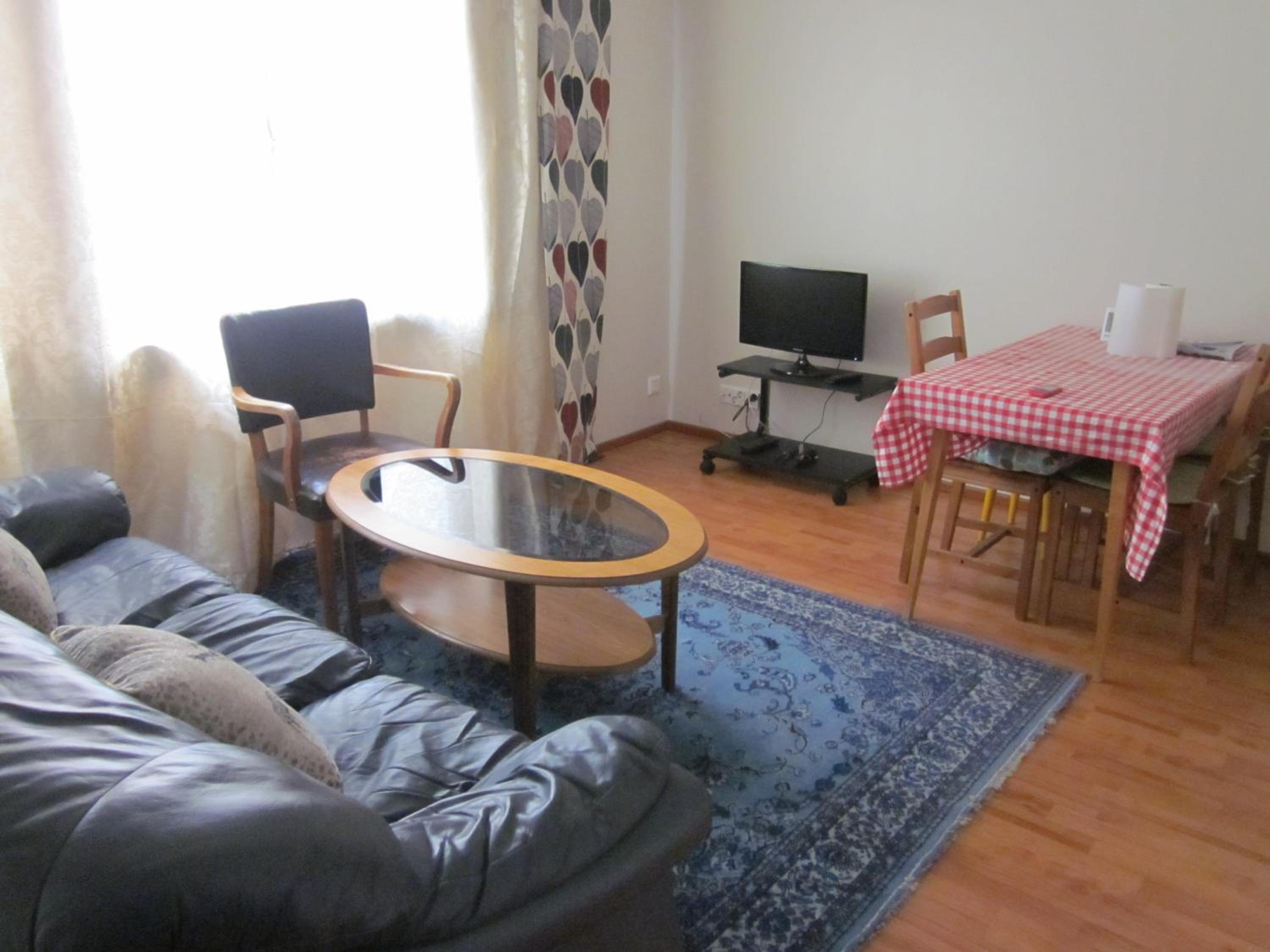 Apartment - Photo 2