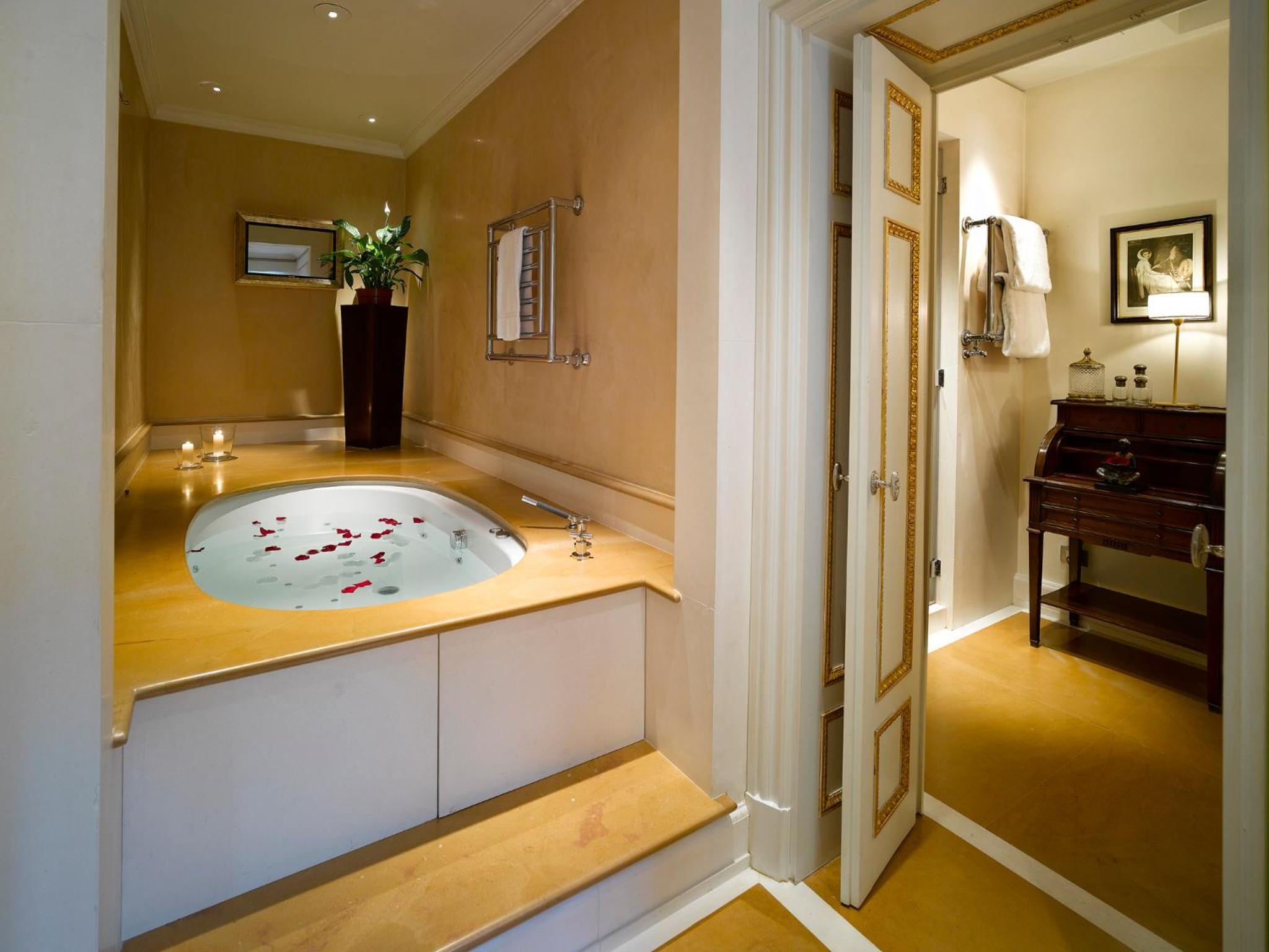 Da Verrazzano Royal Suite - Photo 3