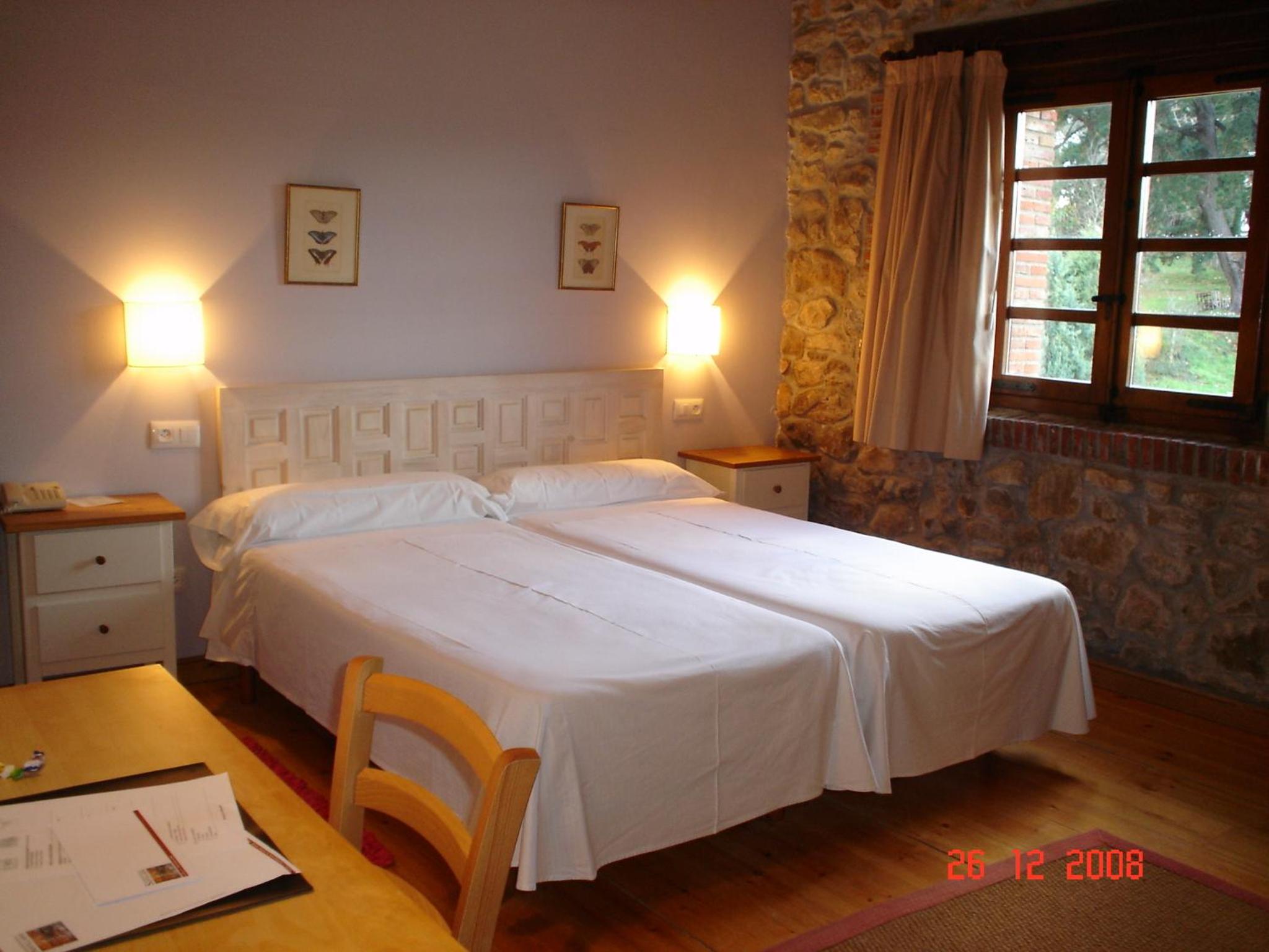 Double Room - Photo 7