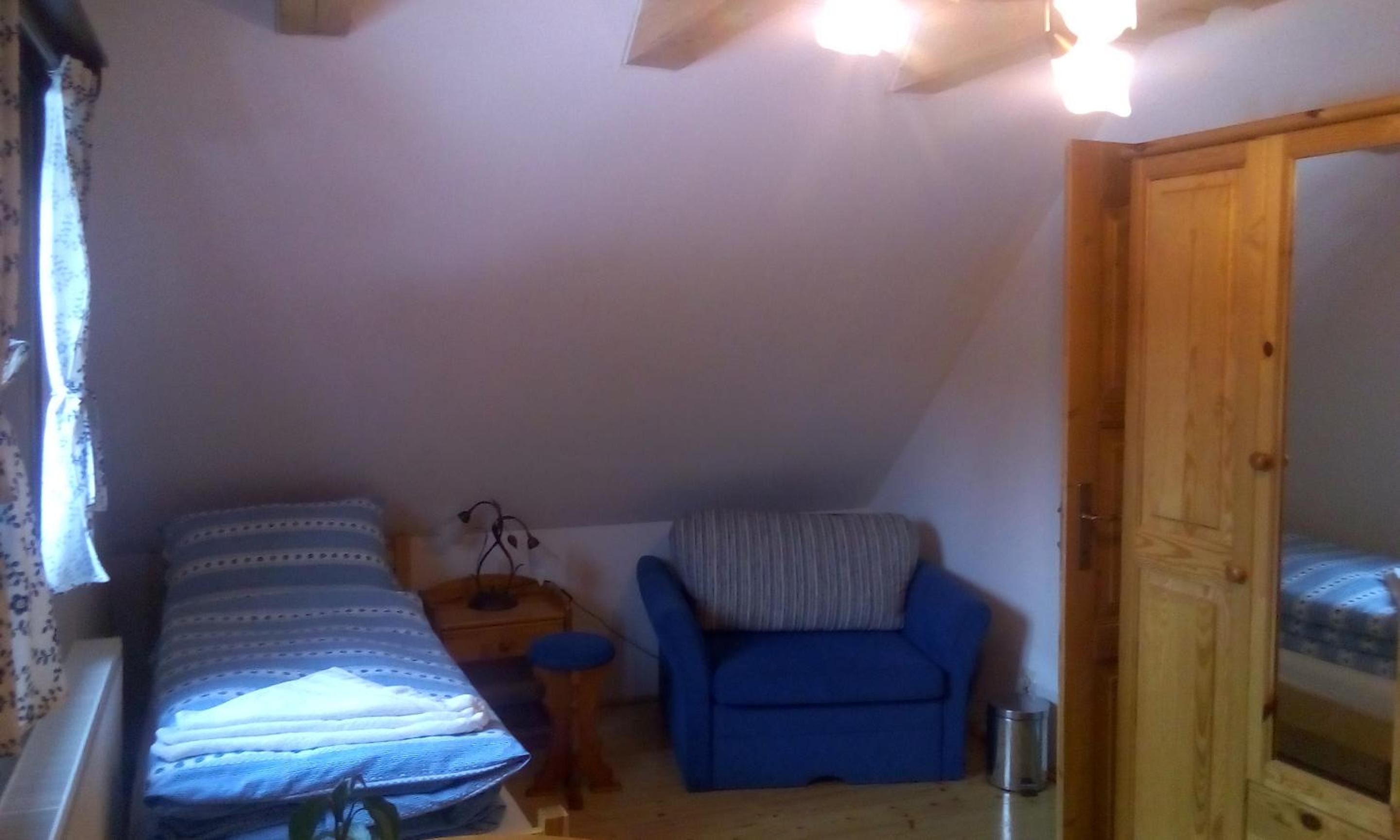 Triple Room with Private Bathroom photo 3