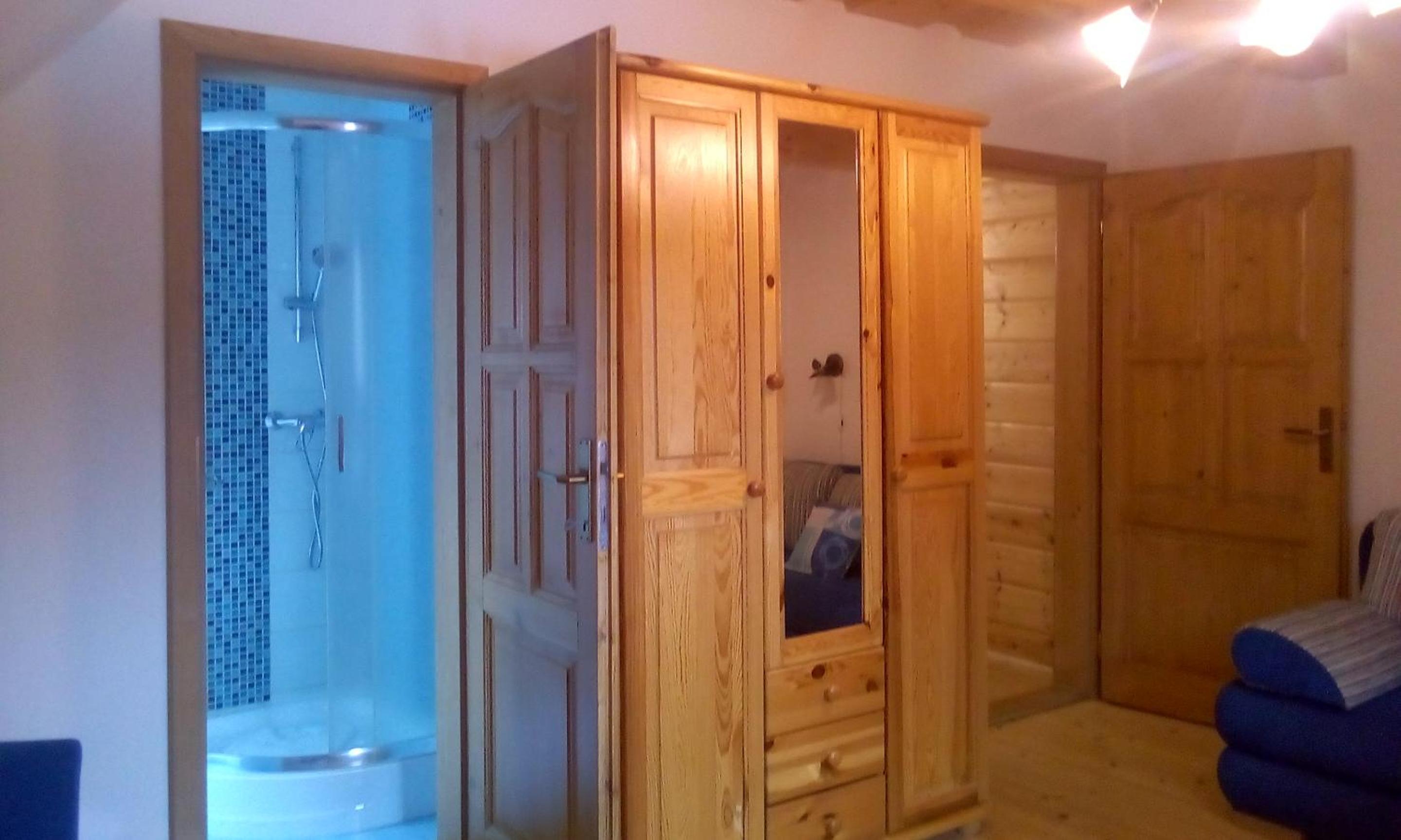 Triple Room with Private Bathroom photo 2