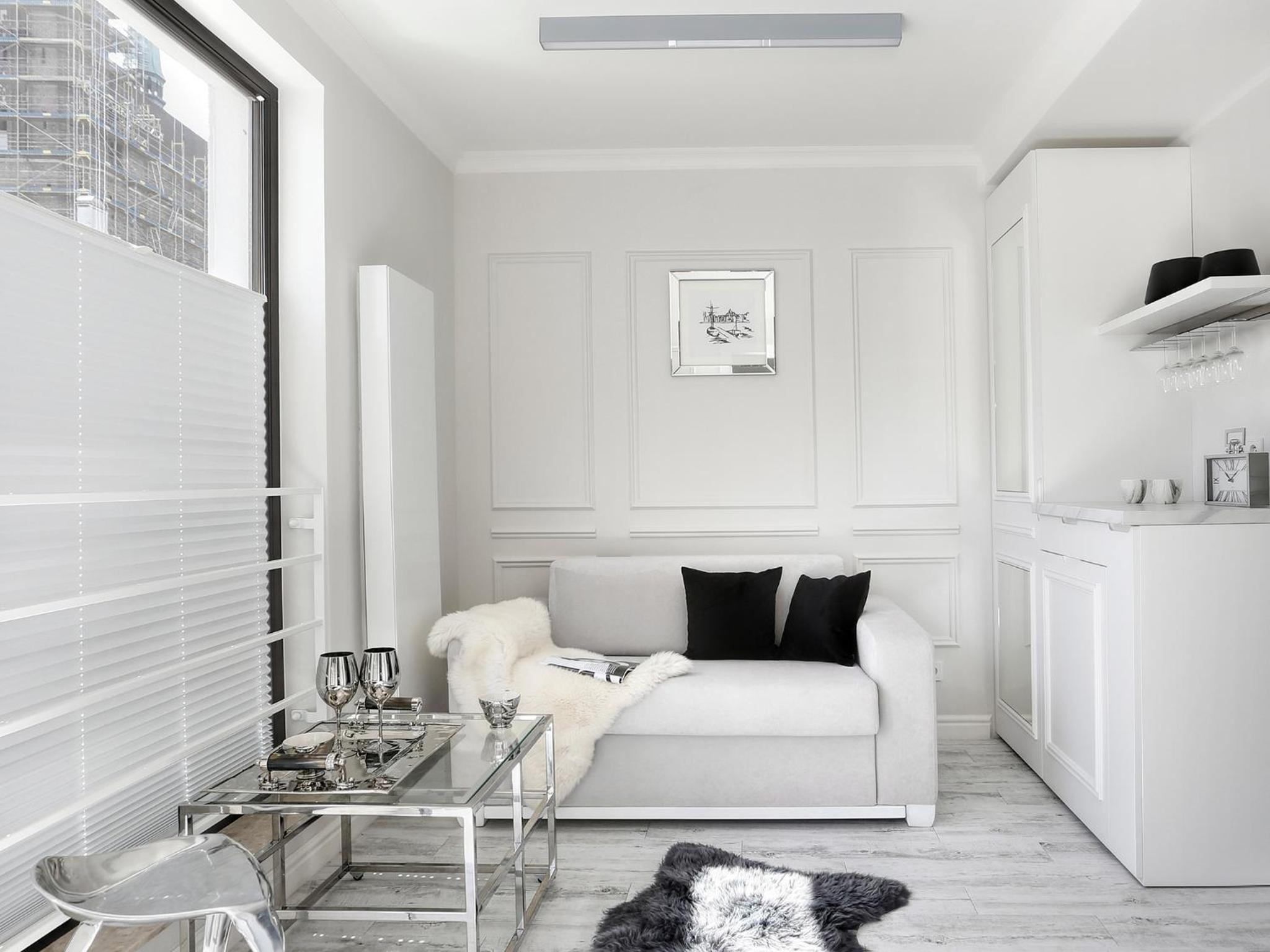 Room with Sofa Bed and Terrace - Photo 5