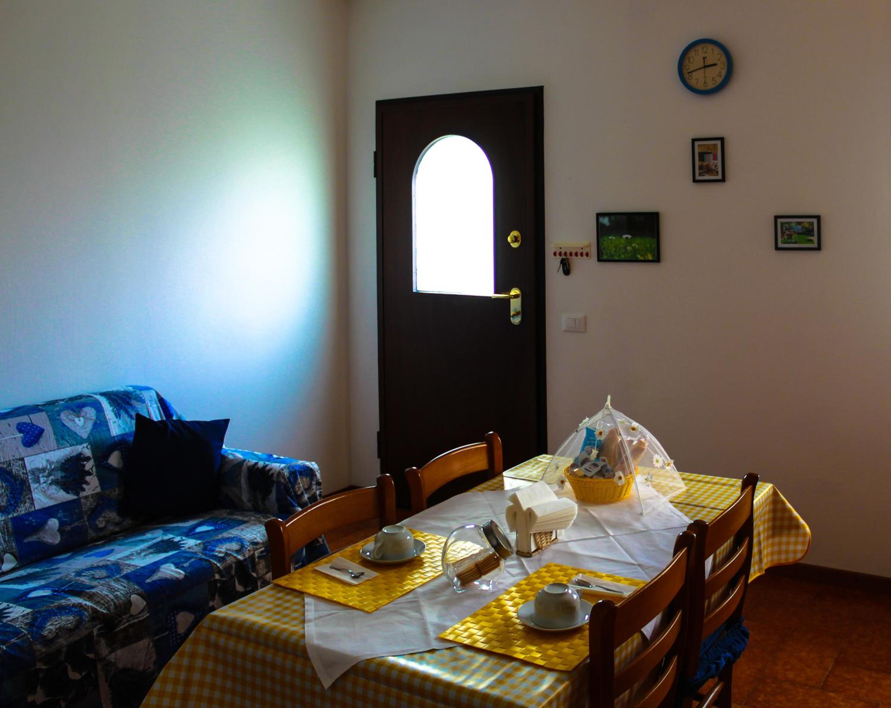 Apartment with Garden View - Photo 4
