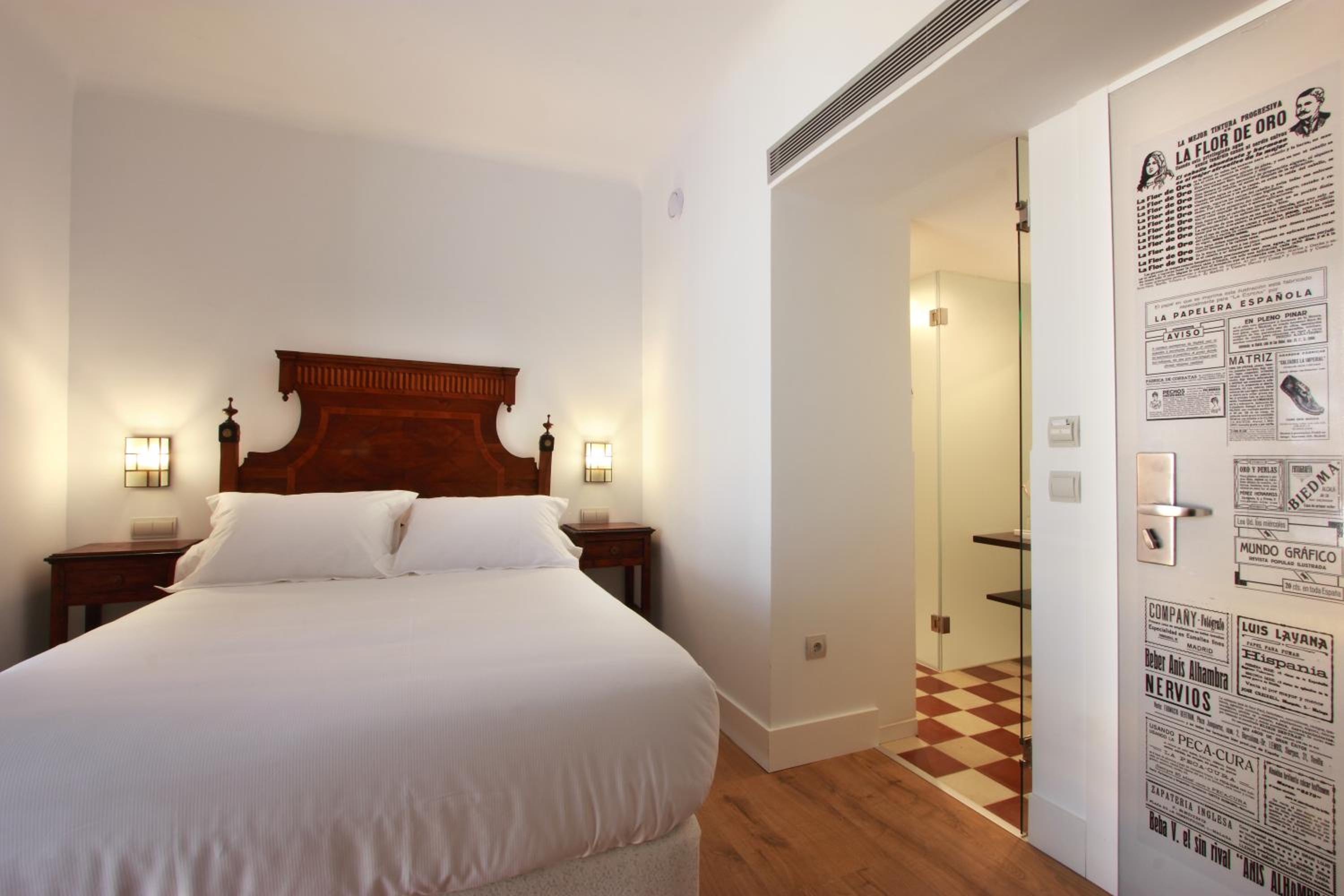 Standard Double Room photo 3