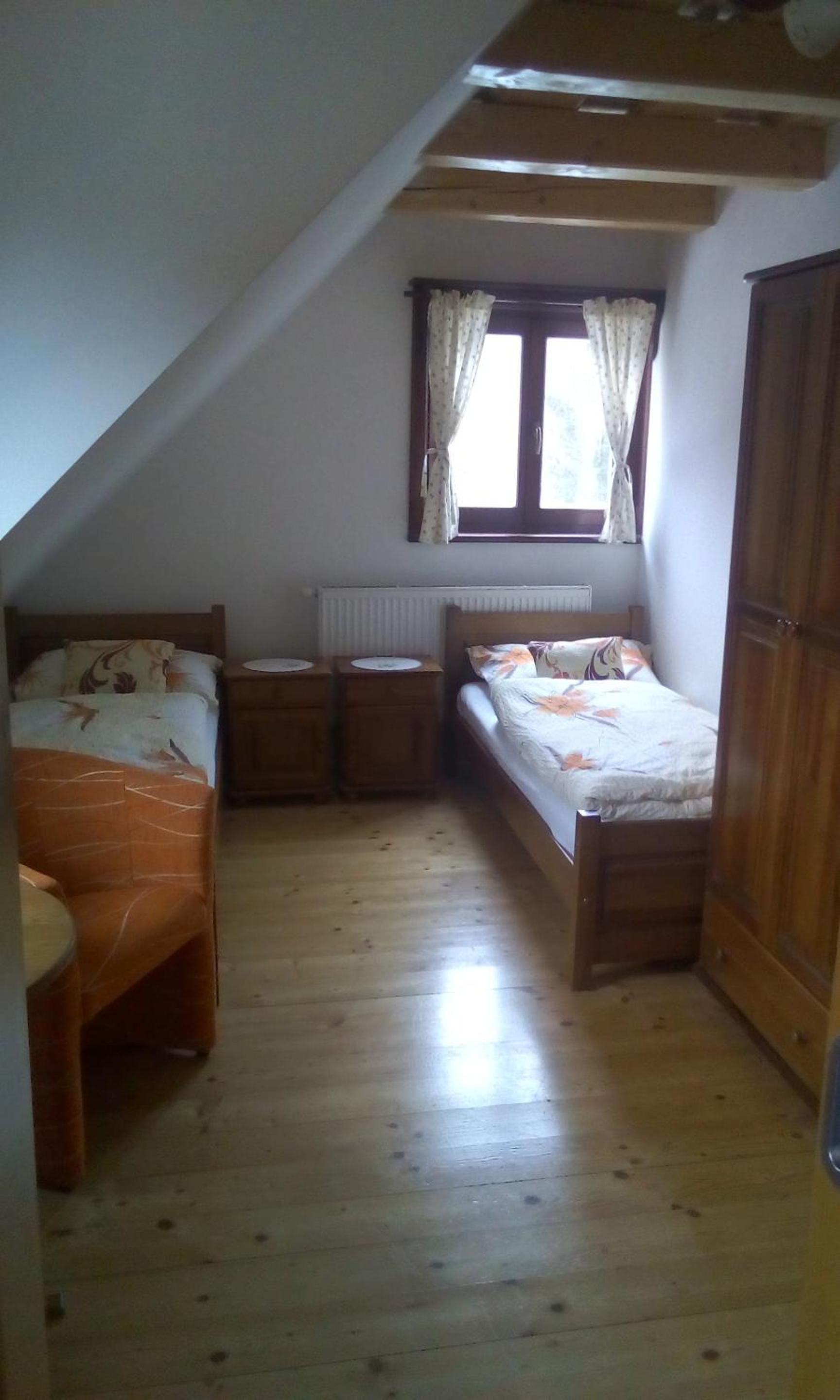 Double Room with Private Bathroom - Photo 4