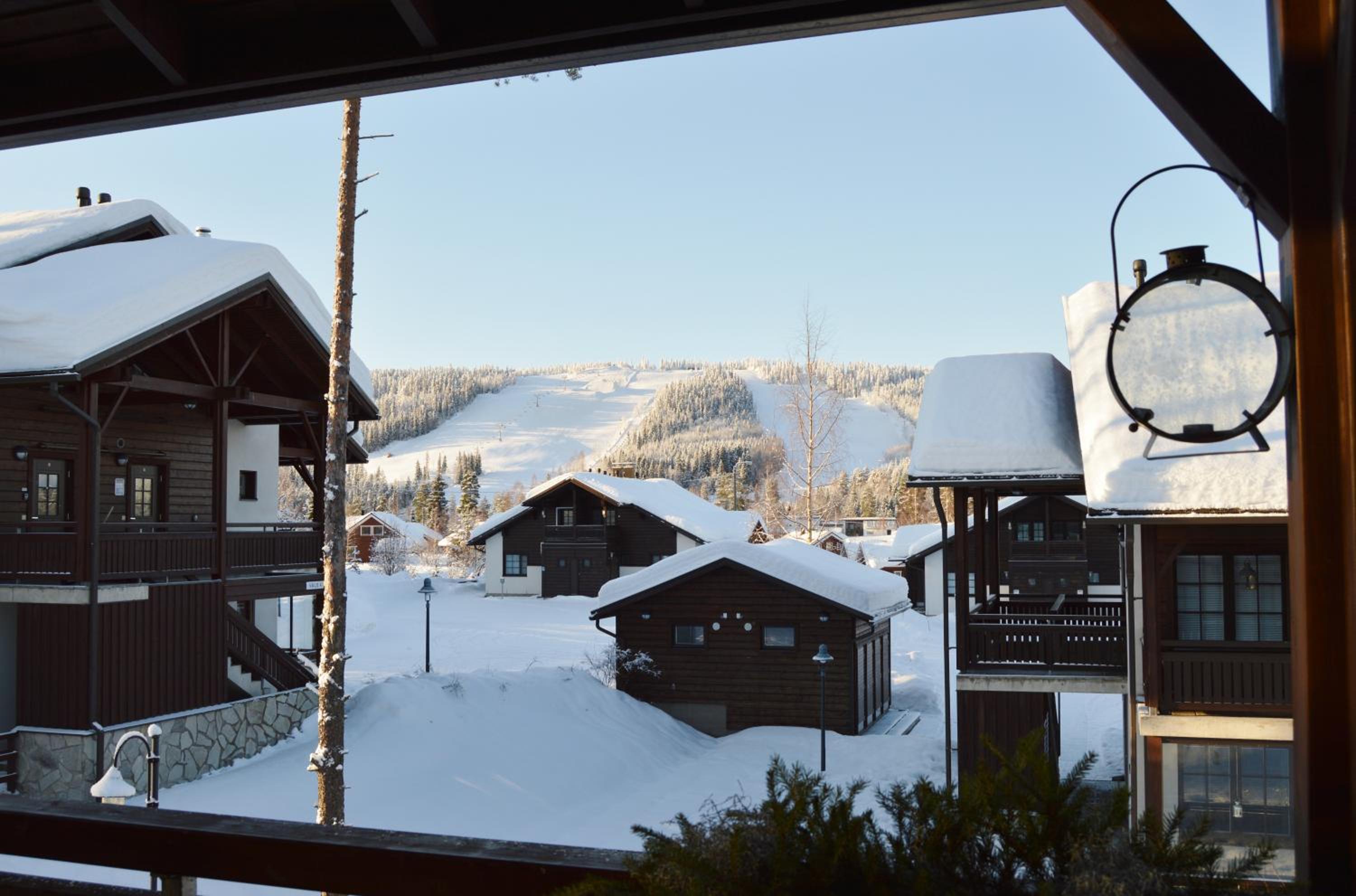 Apartment with Mountain View - Photo 4