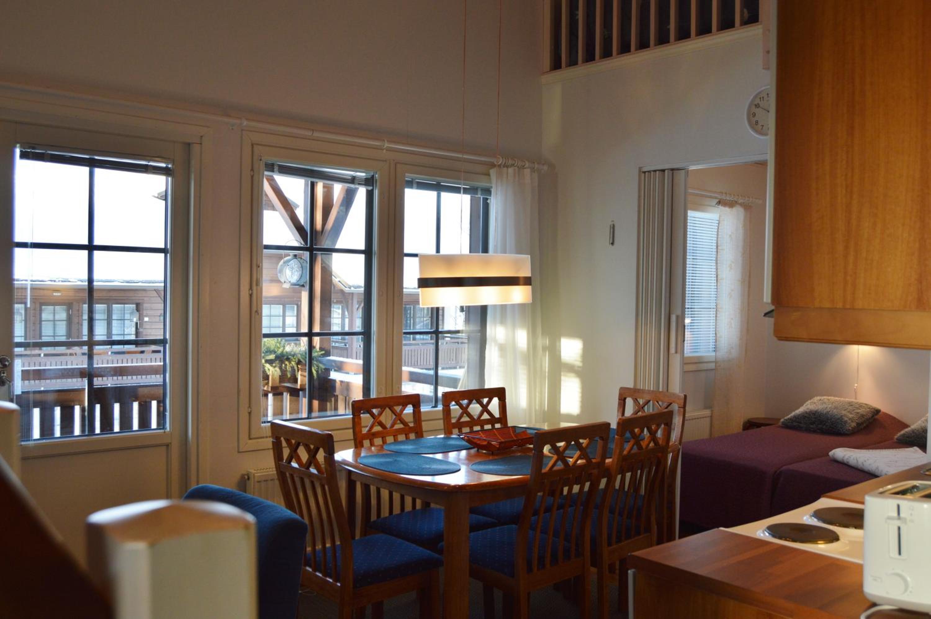 Apartment with Mountain View - Photo 6