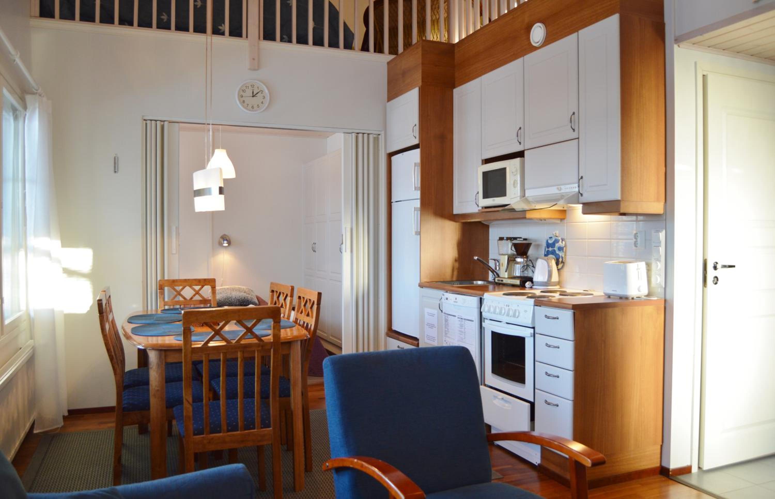 Apartment with Mountain View - Photo 22