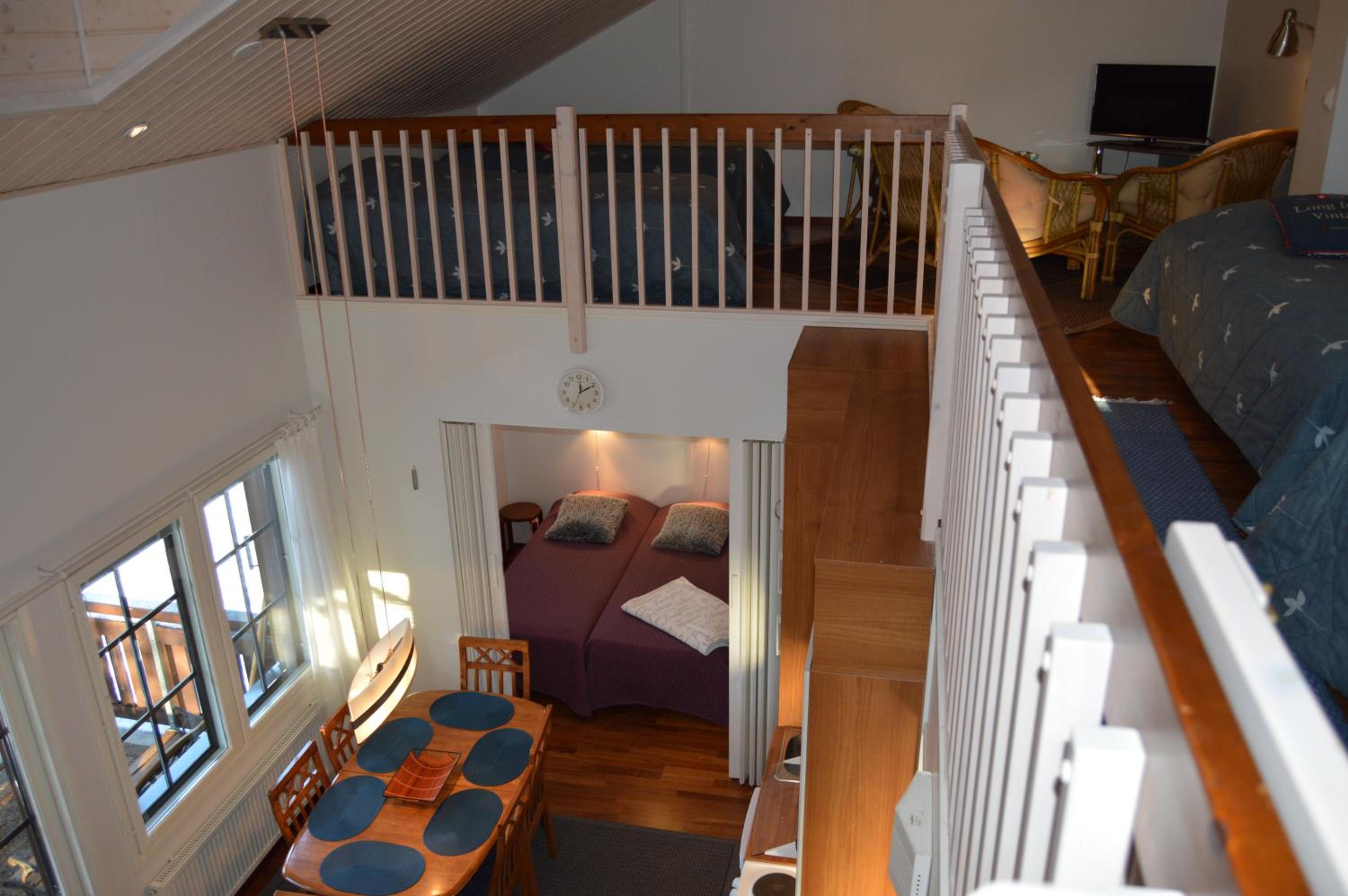 Apartment with Mountain View - Photo 11