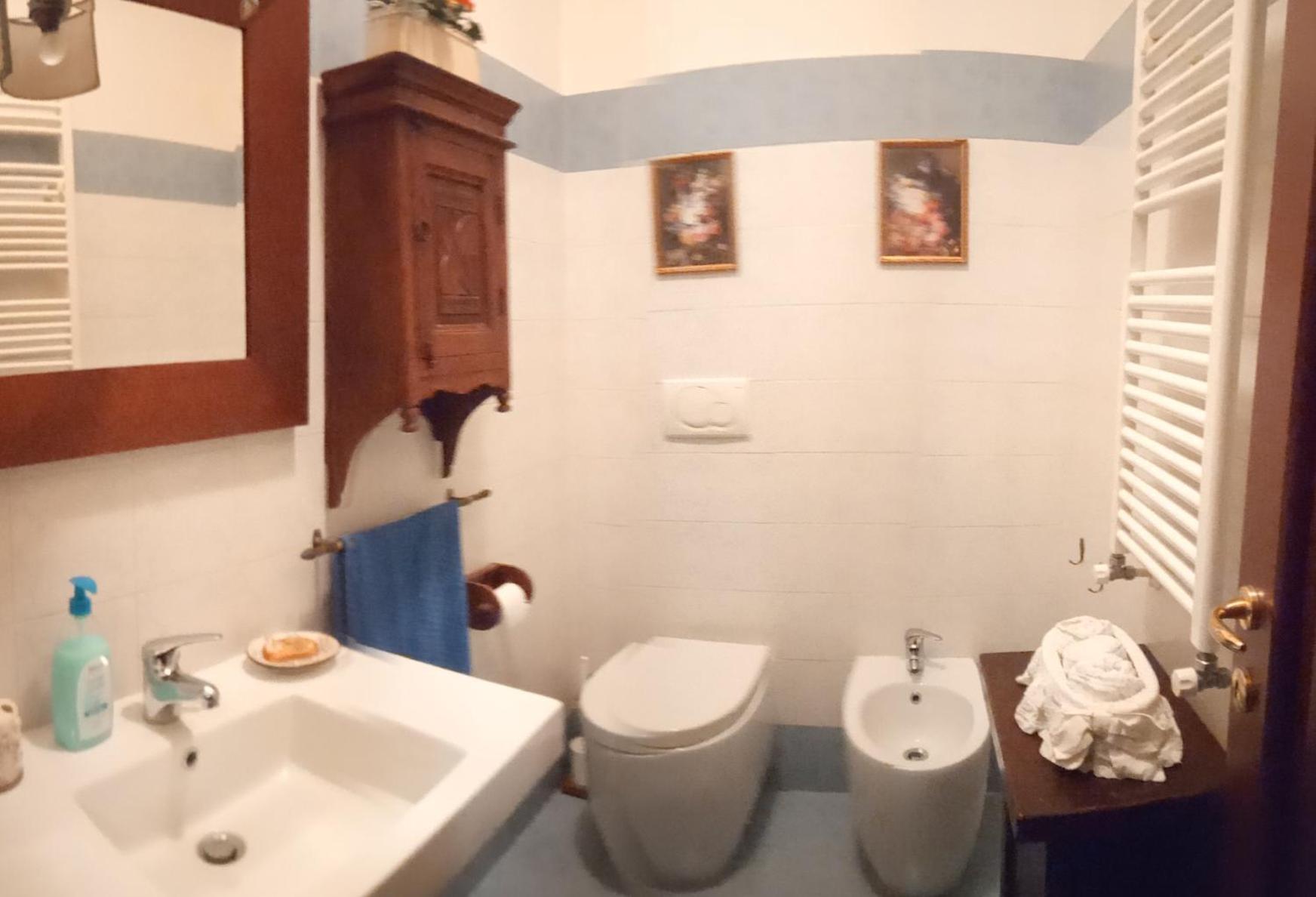 Single Room With Private Bathroom photo 2