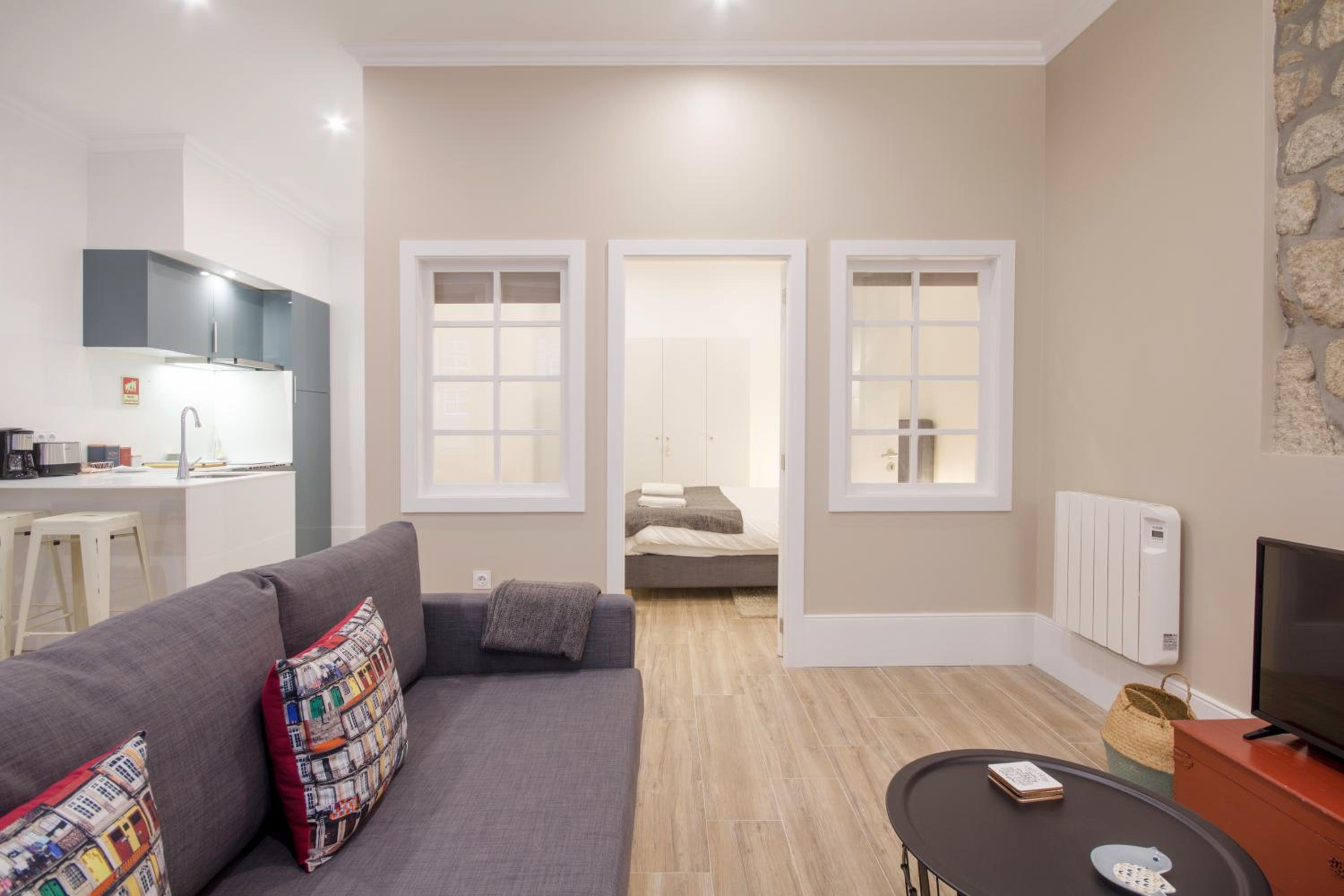 One-Bedroom Apartment