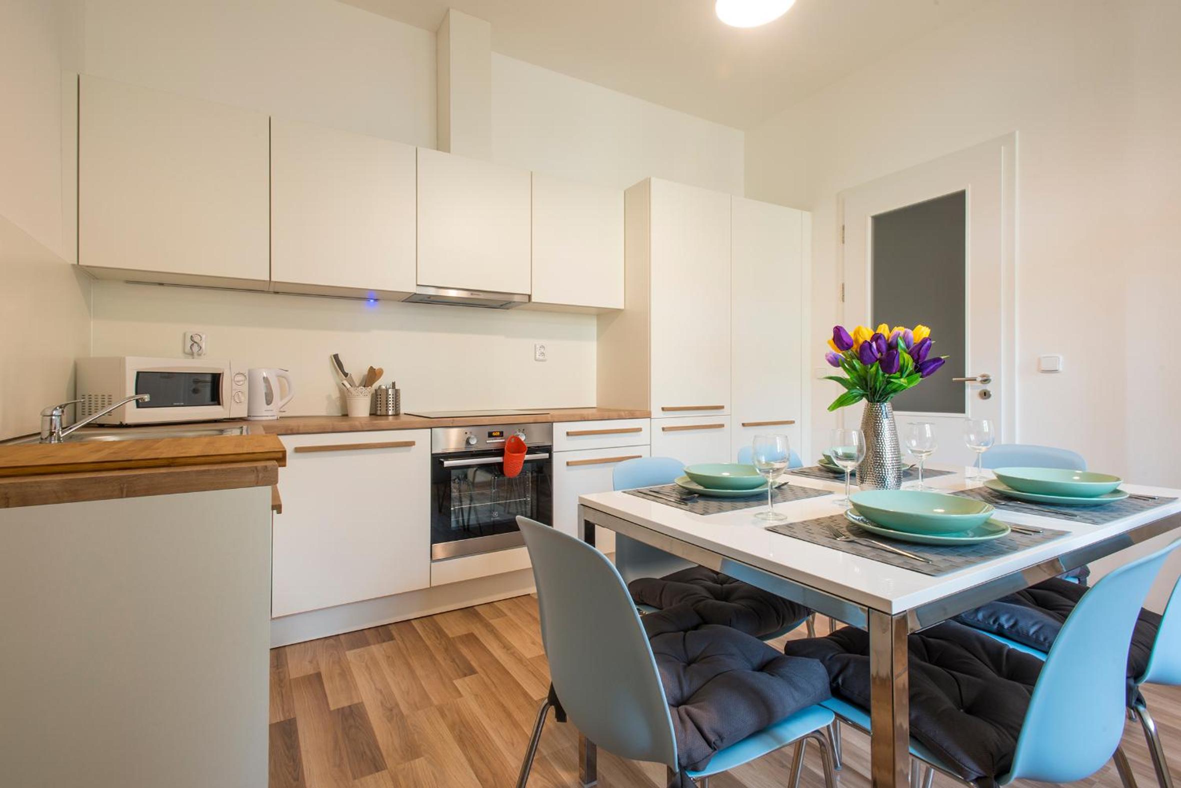 Three-Bedroom Apartment (8 Adults)