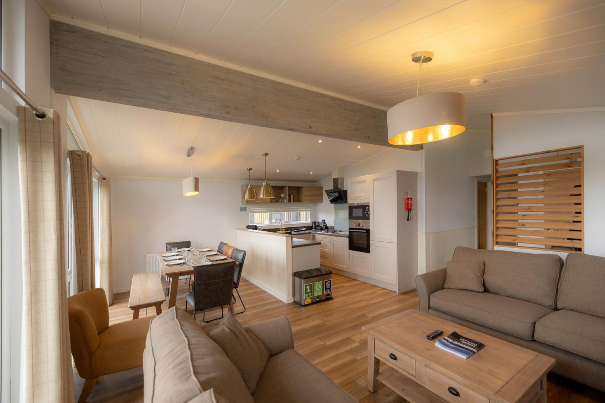 4-Bedroom Lodge - No Pets - Without Hot Tub