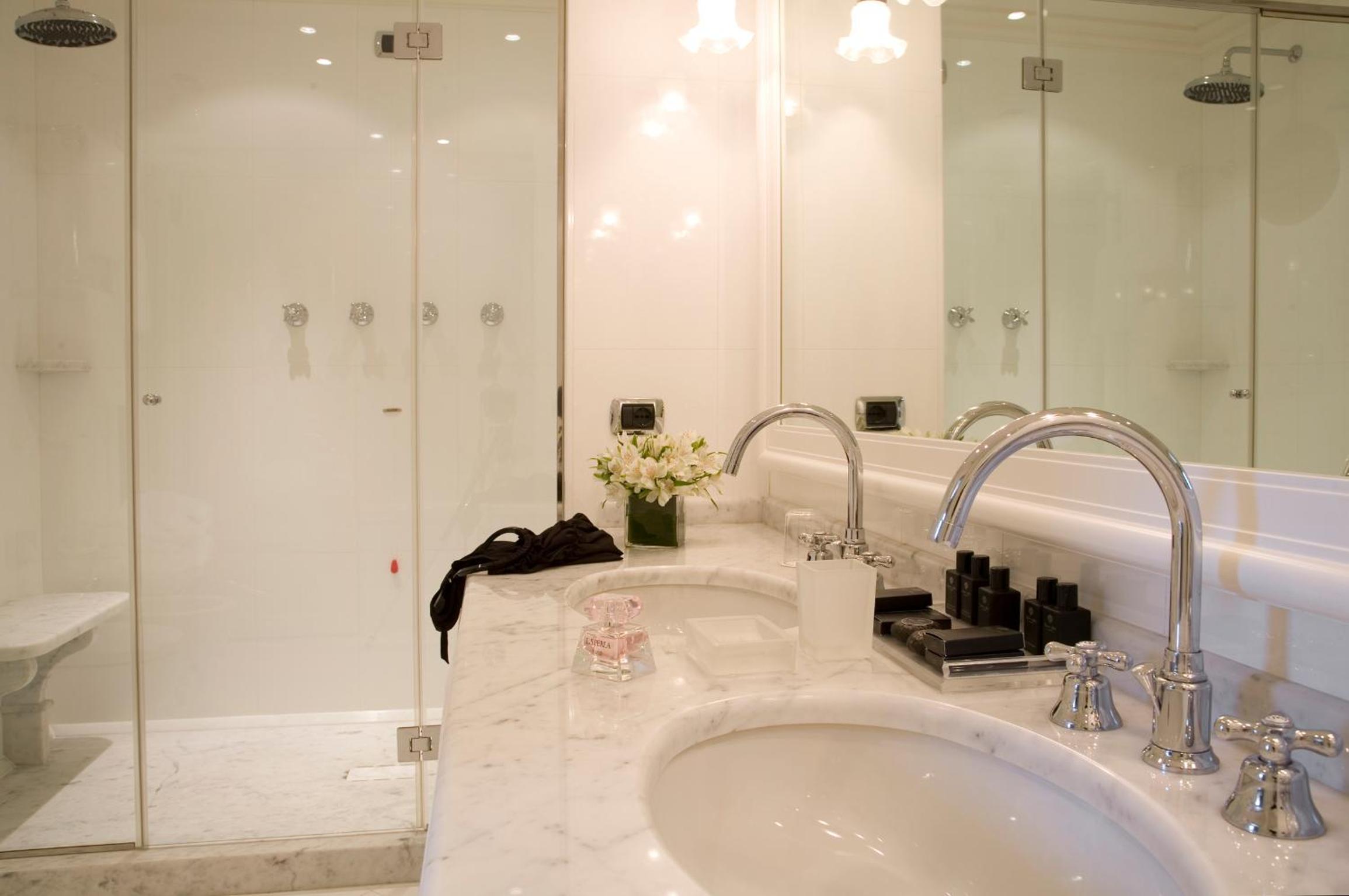 Superior Double Room - Photo 4