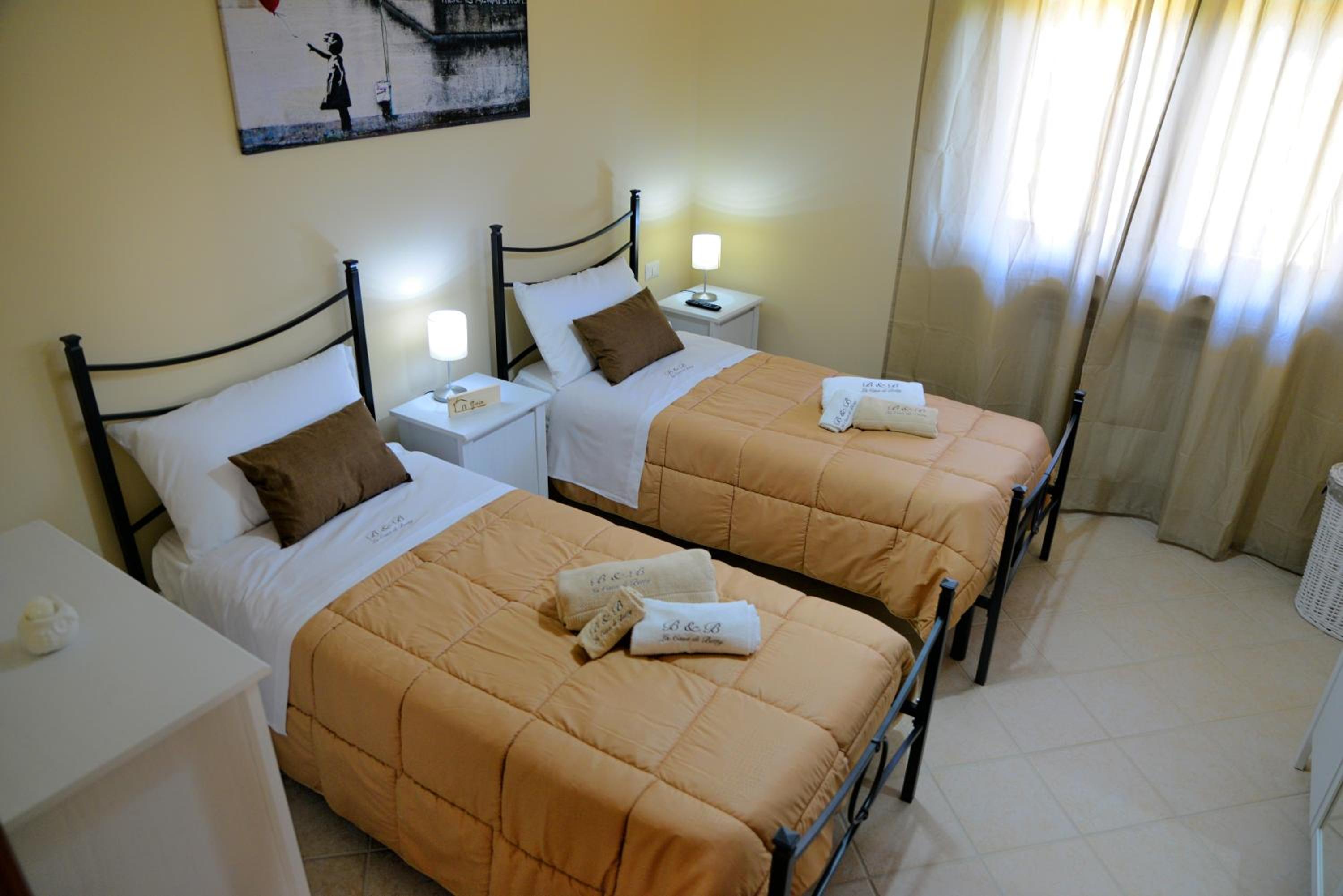 Single Room photo 2