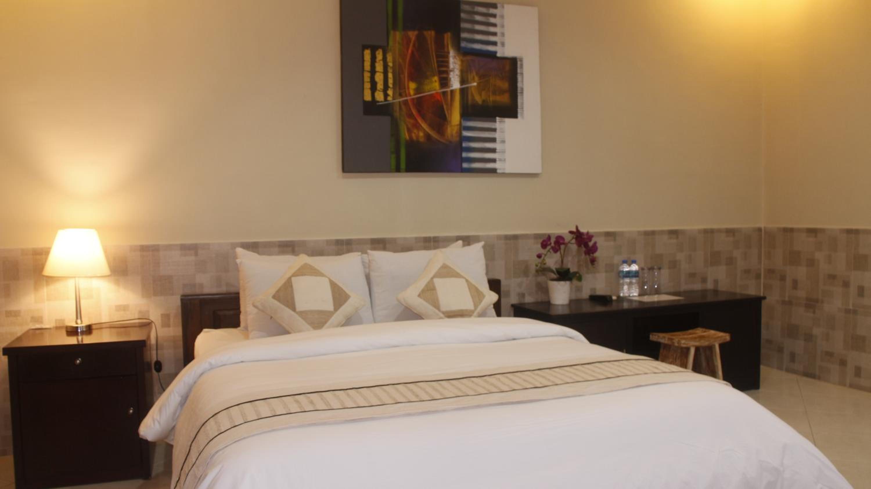 Standard Double Room - Photo 10