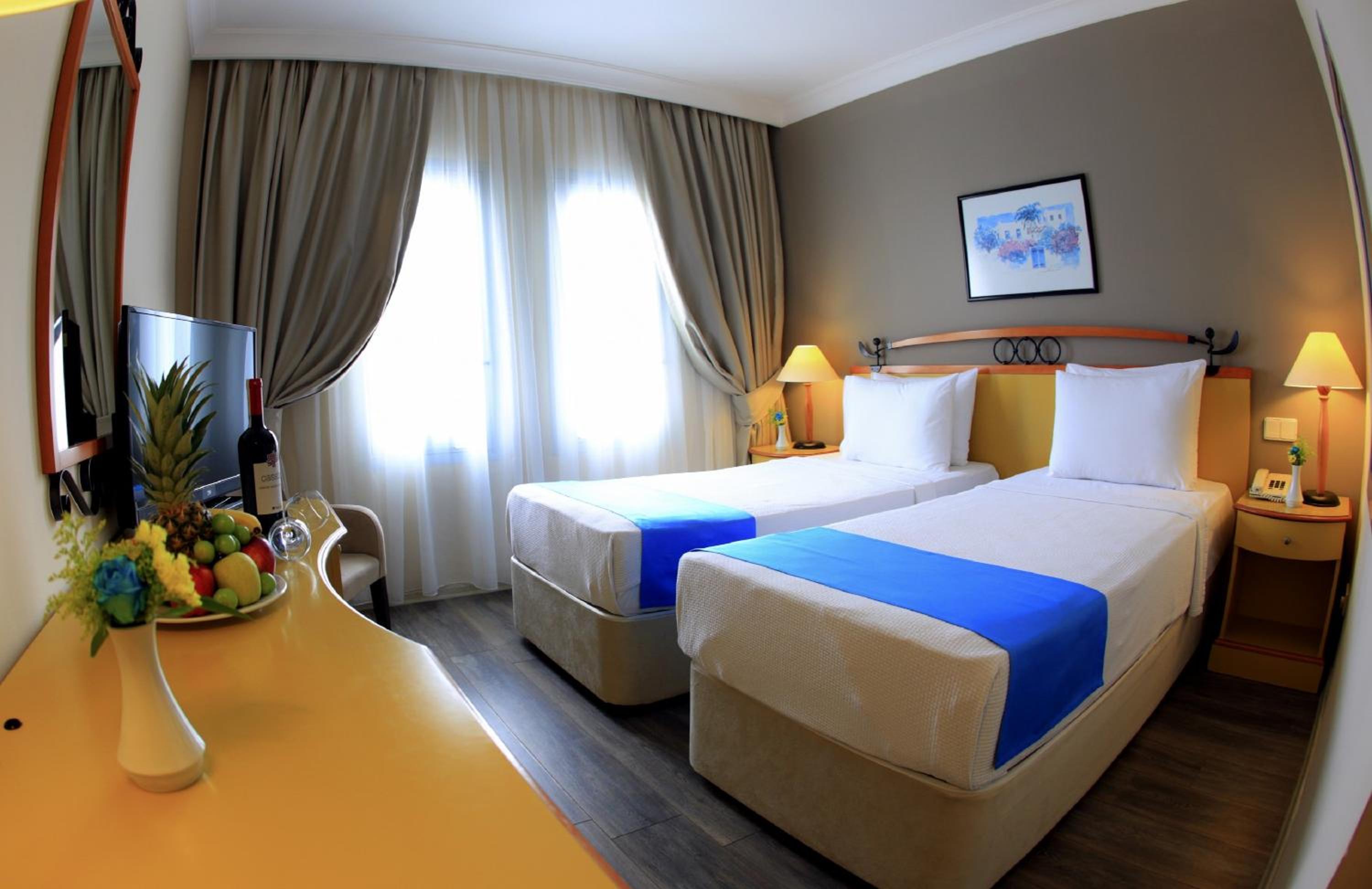 Standard Room With Mountain View photo 3