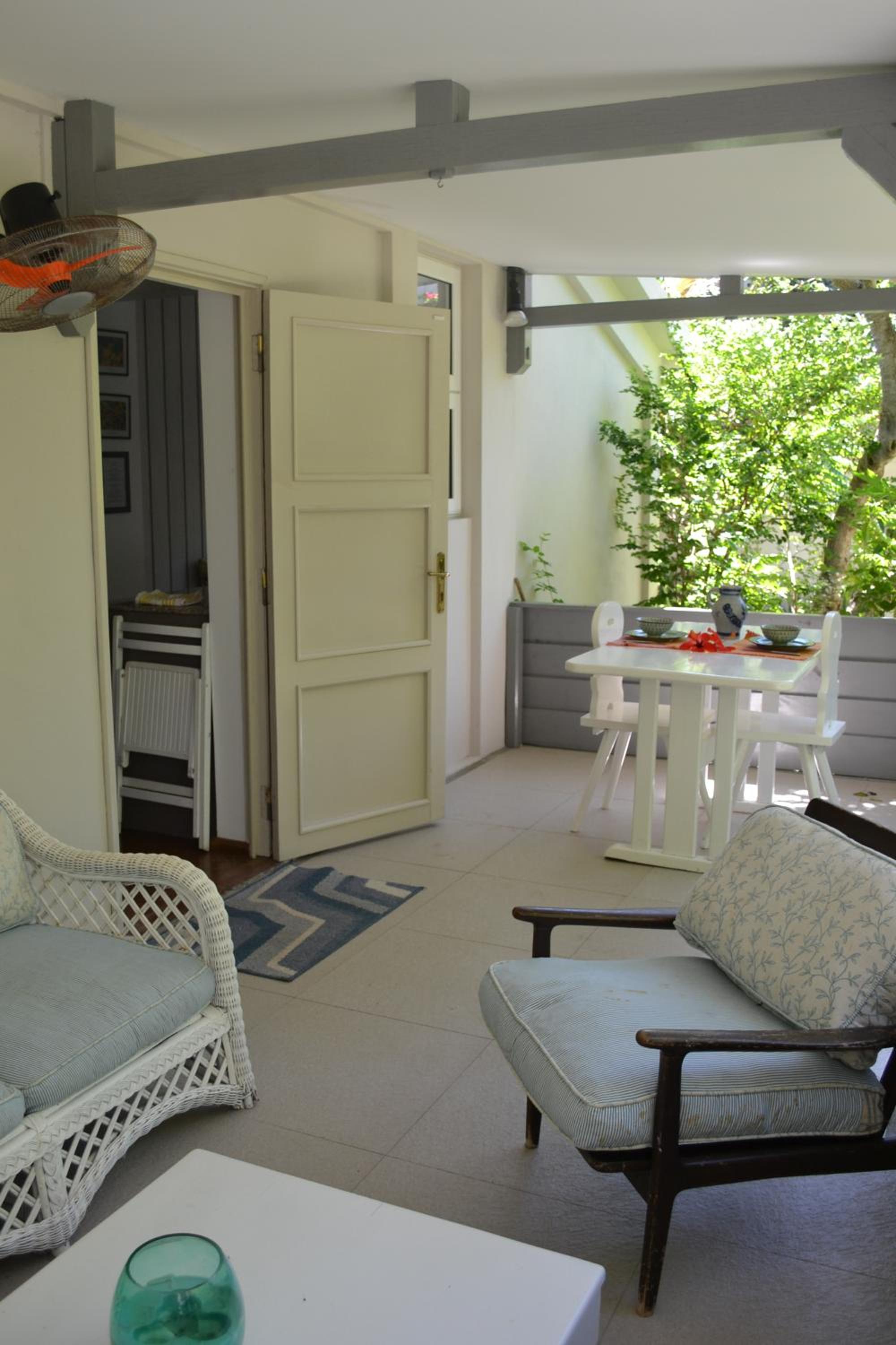Studio Apartment with Garden View photo 3