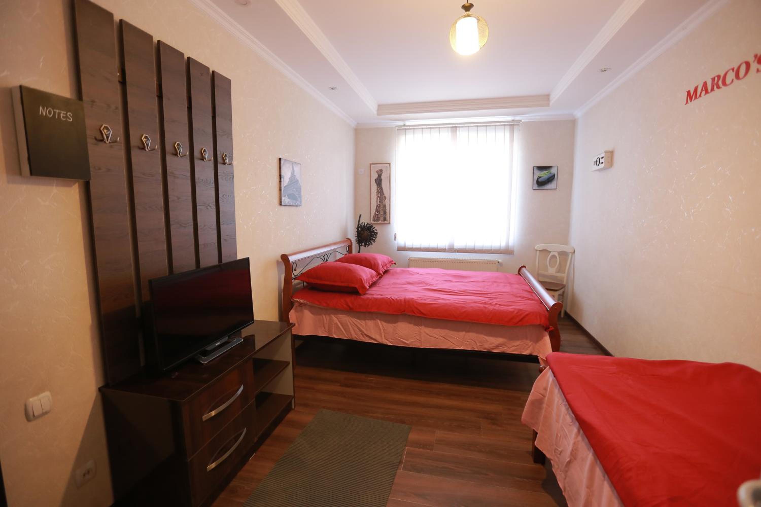 Deluxe Double Room (2 Adults + 1 Child) photo 1